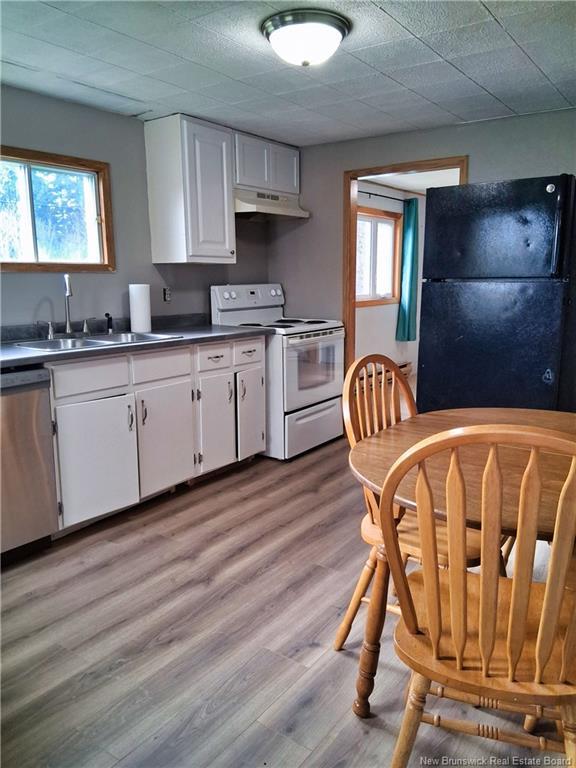 20 Back Rd, Wilsons Beach, NB