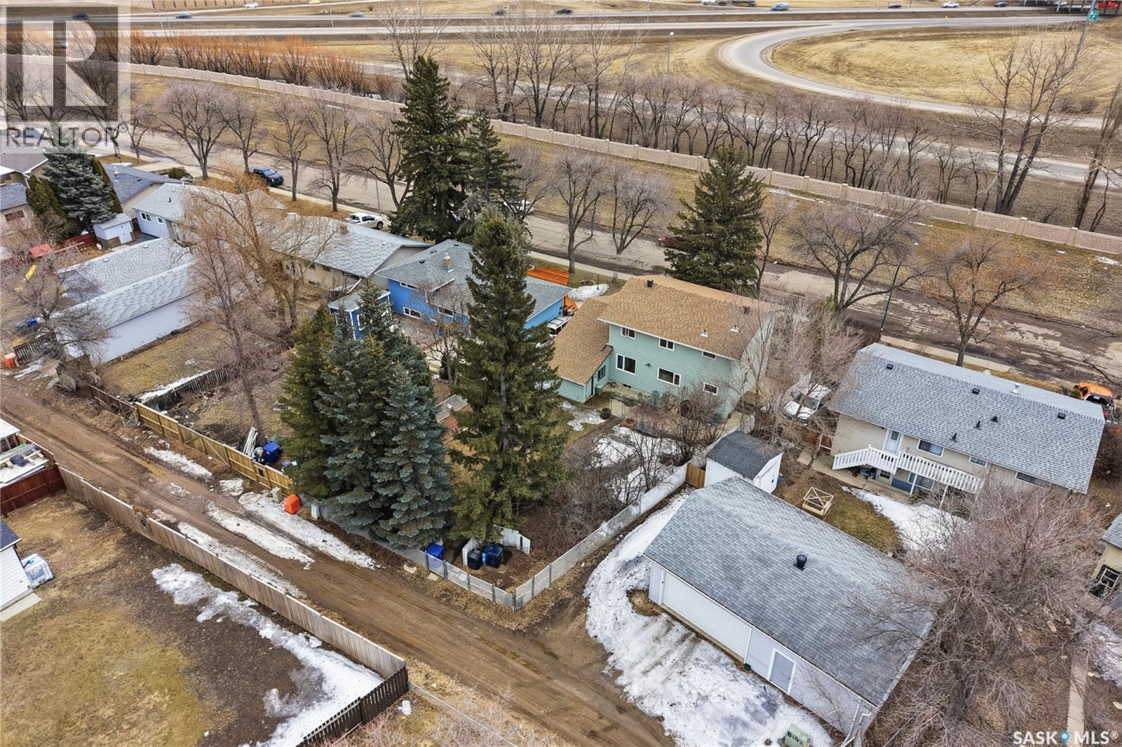 2338 Easthill, Saskatoon, SK - Outdoor