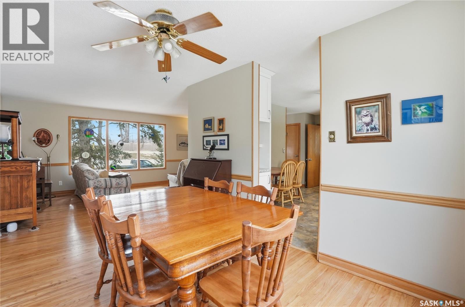 2338 Easthill, Saskatoon, SK - Indoor Photo Showing Dining Room