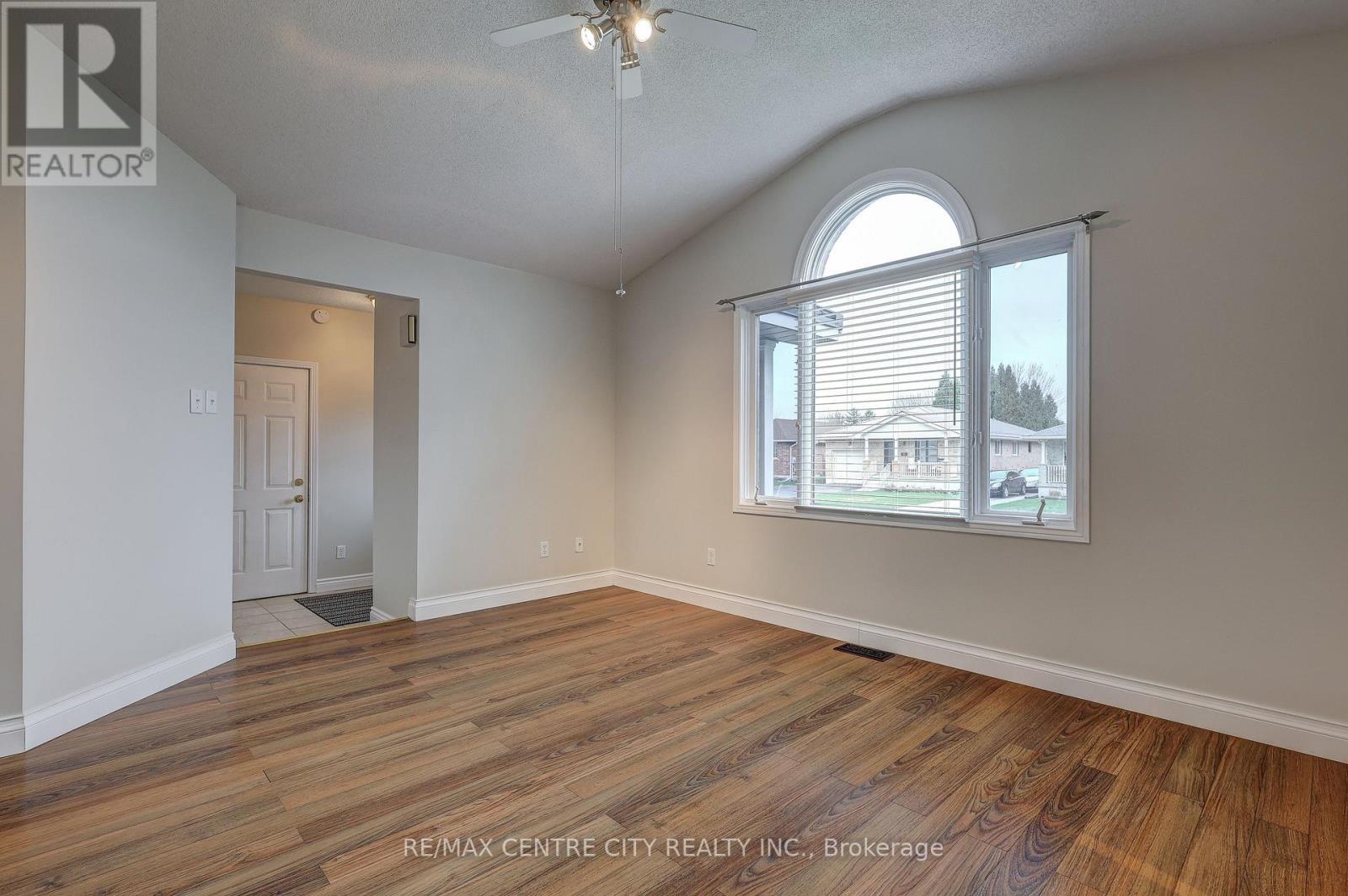 42 Oldewood Crescent, St. Thomas, ON - Indoor Photo Showing Other Room