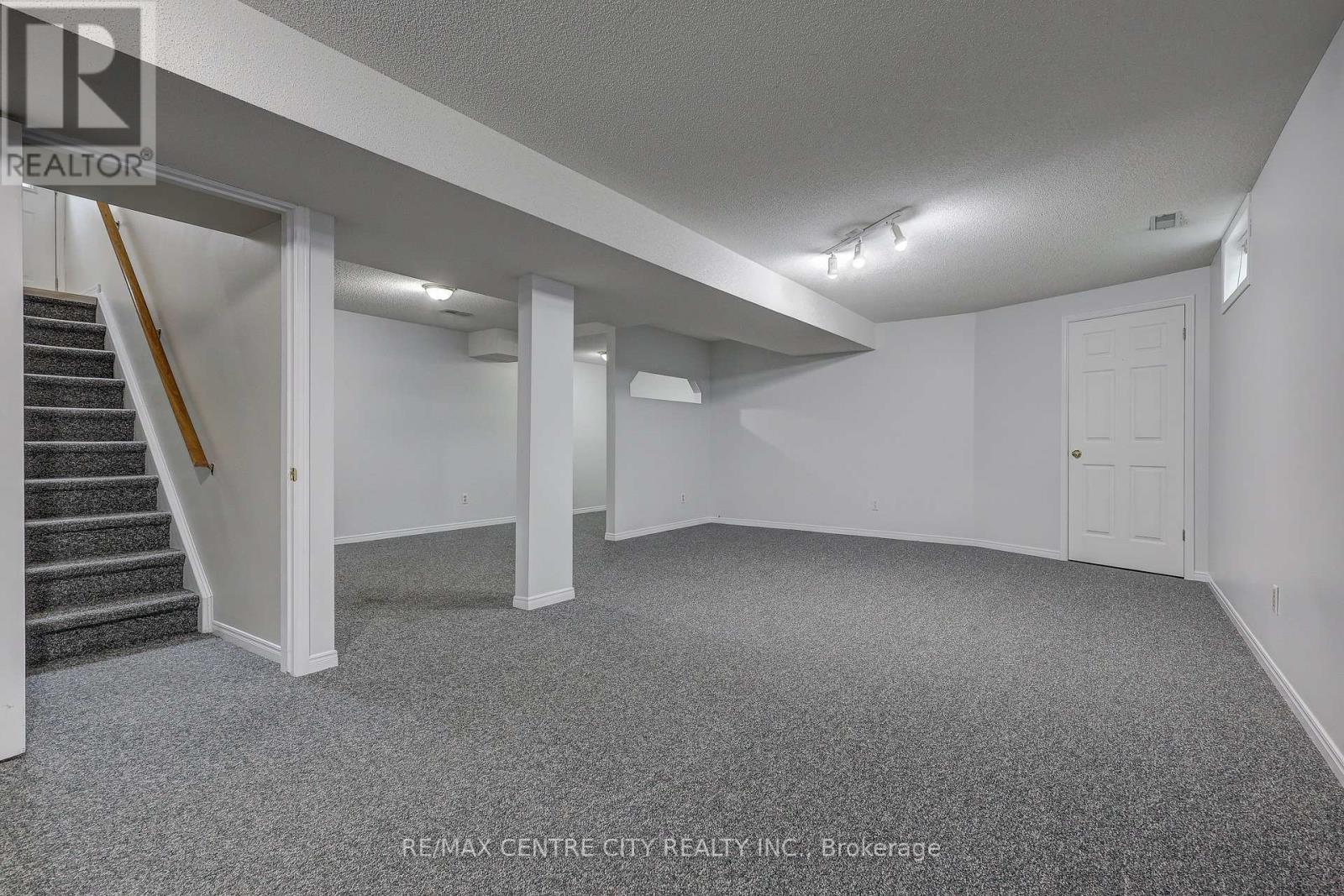 42 Oldewood Crescent, St. Thomas, ON - Indoor