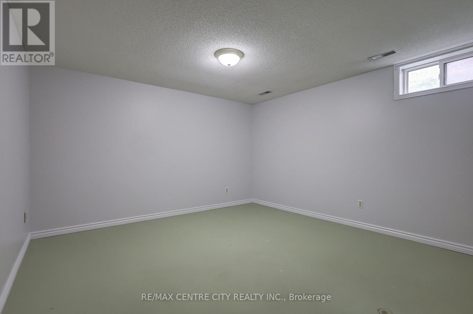 42 Oldewood Crescent, St. Thomas, ON - Indoor Photo Showing Other Room