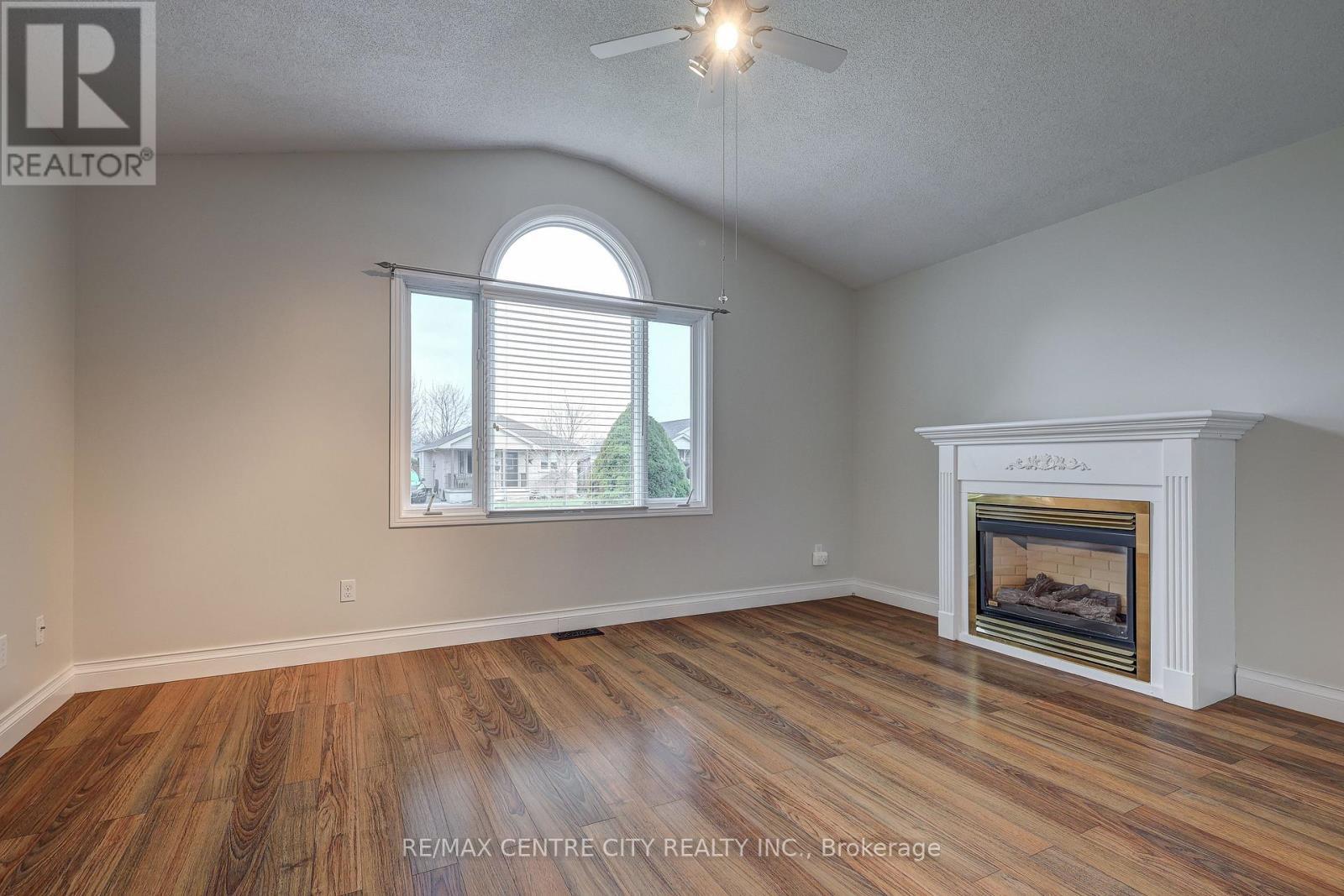 42 Oldewood Crescent, St. Thomas, ON - Indoor Photo Showing Other Room With Fireplace