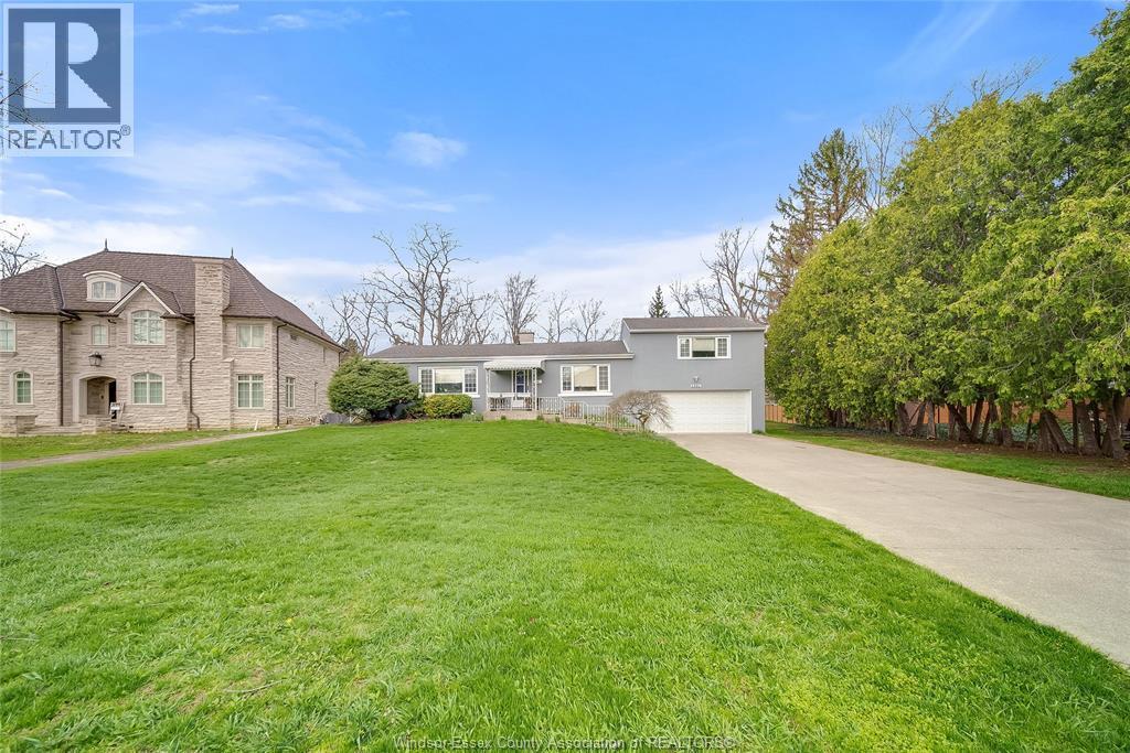 3985 Roseland Drive Unit# E, Windsor, ON - Outdoor With Facade