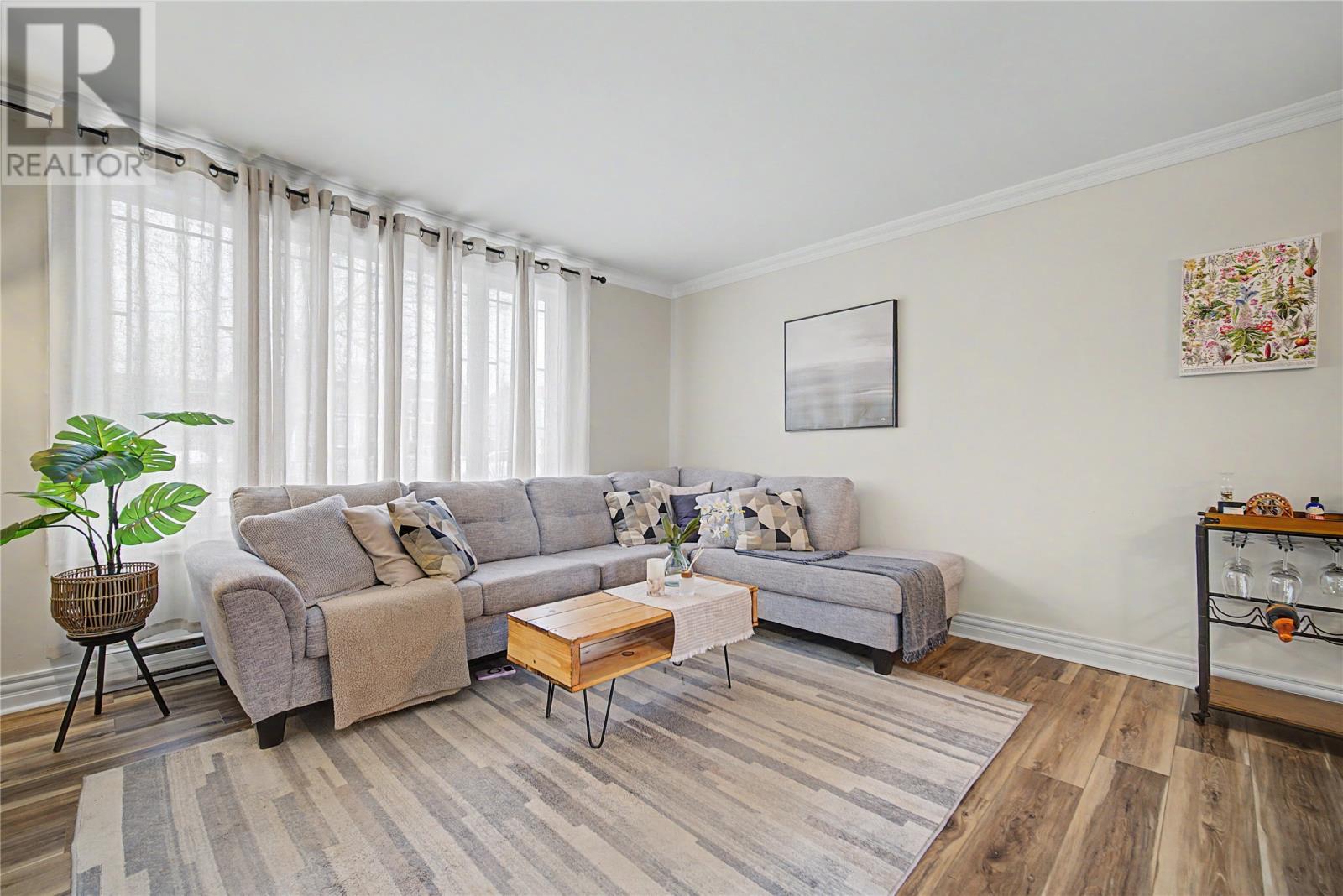 105 Frecker Drive, St. John'S, NL - Indoor Photo Showing Living Room