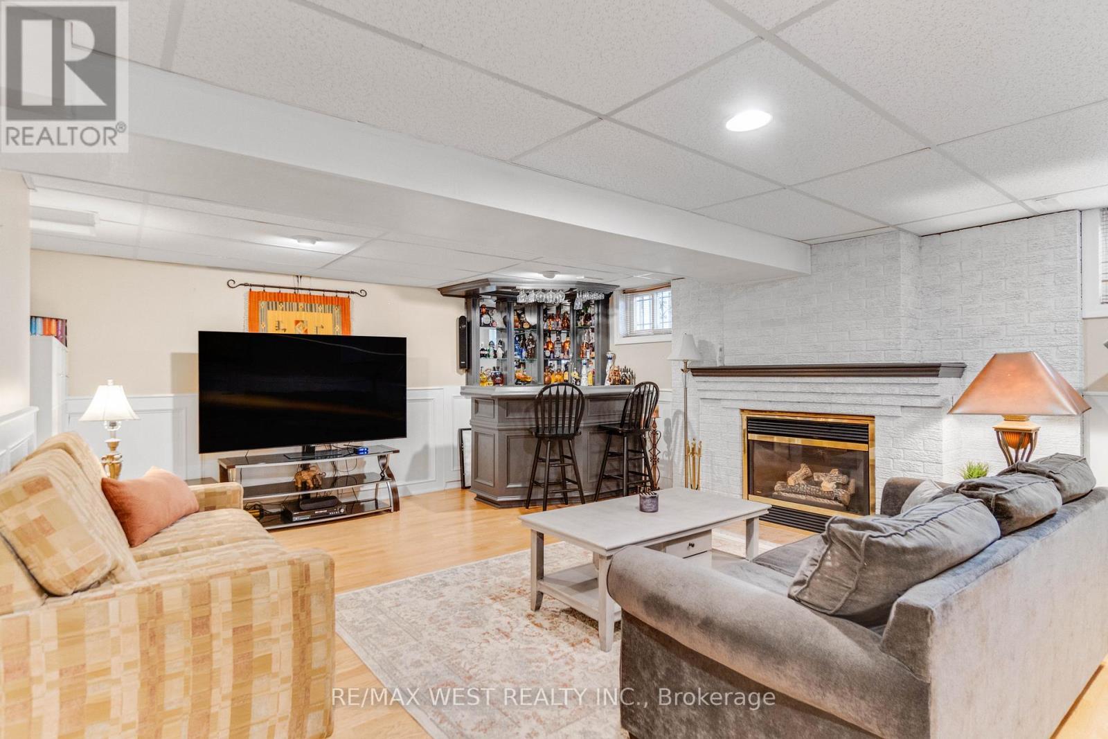 941 Stainton Drive, Mississauga, ON - Indoor Photo Showing Other Room With Fireplace