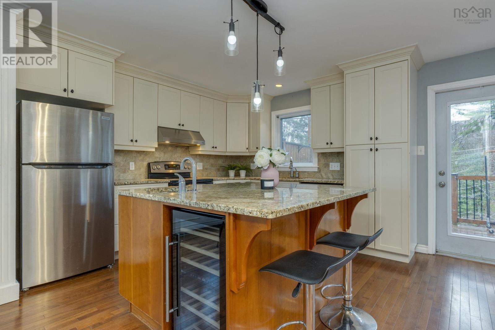 53 Heathside Crescent, Halifax, NS - Indoor Photo Showing Kitchen
