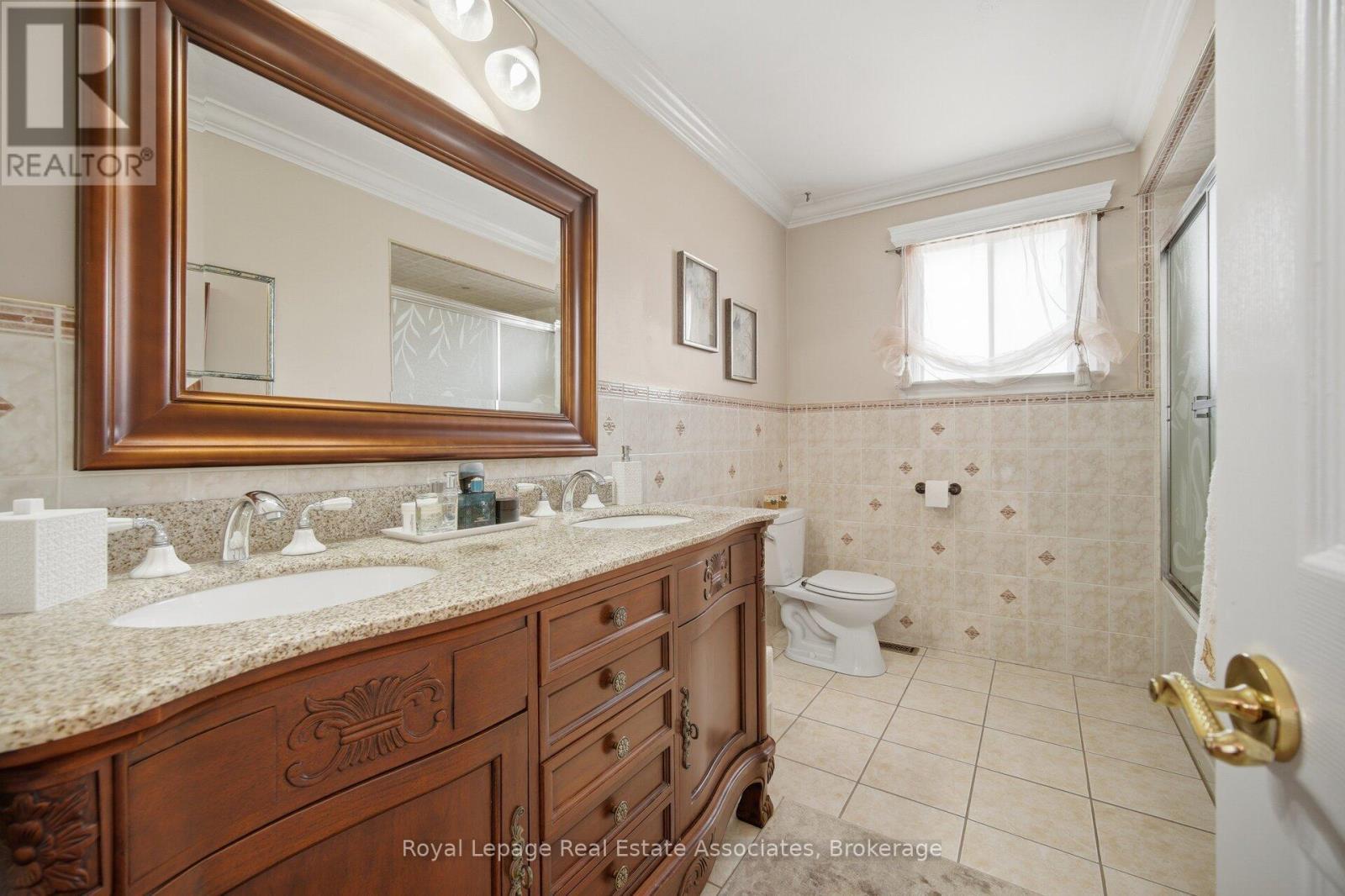 Primary bathroom - 1311 Underwood Drive, Mississauga, ON - Indoor Photo Showing Bathroom