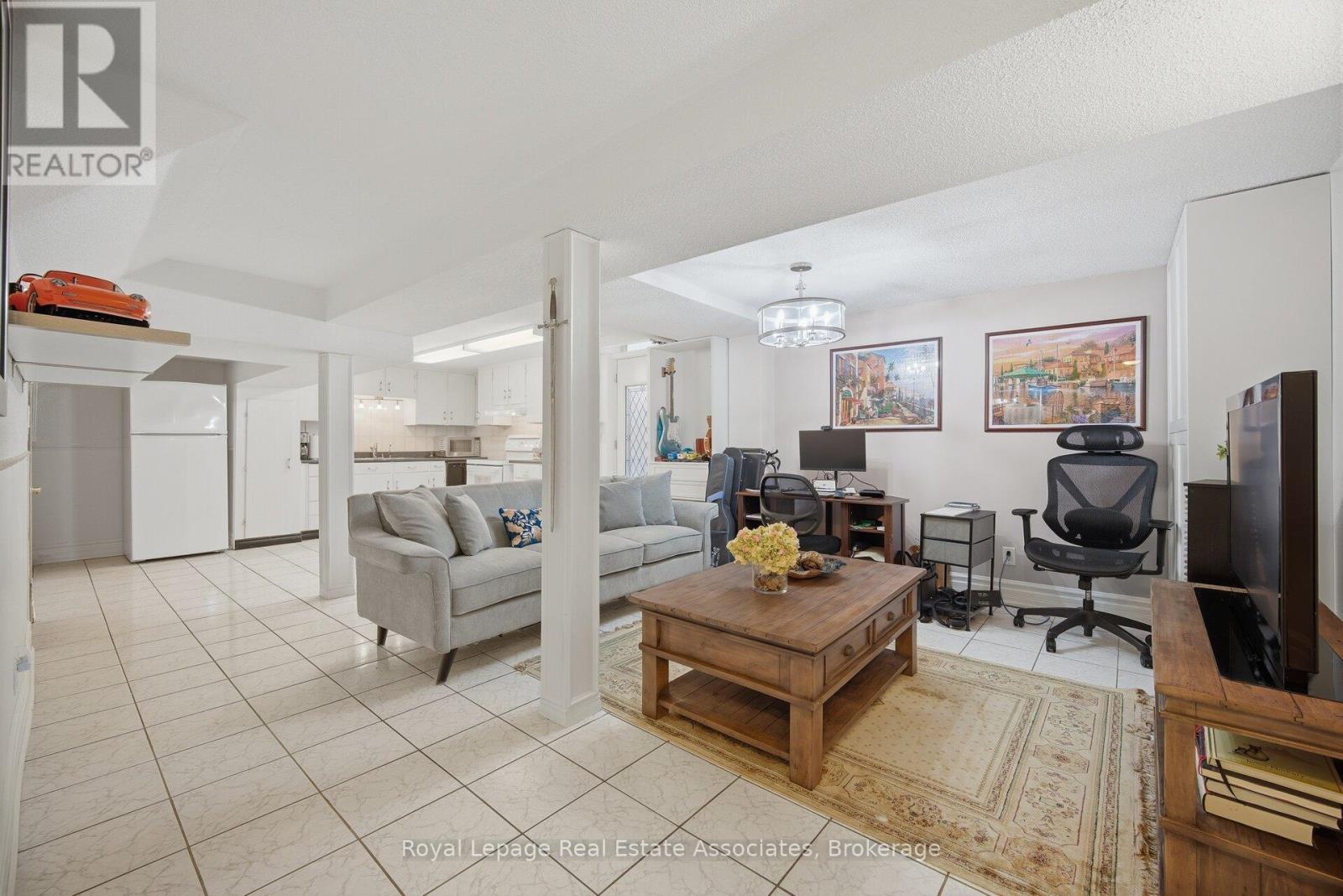 Open Concept Rec Area - 1311 Underwood Drive, Mississauga, ON - Indoor Photo Showing Living Room