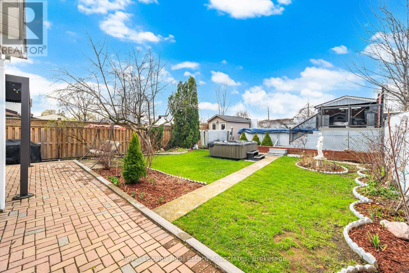 No rear back neighbours! - 1311 Underwood Drive, Mississauga, ON - Outdoor With Backyard