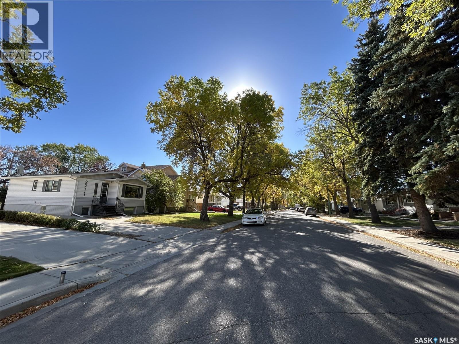 2711 Montreal Crescent, Regina, SK - Outdoor With Facade