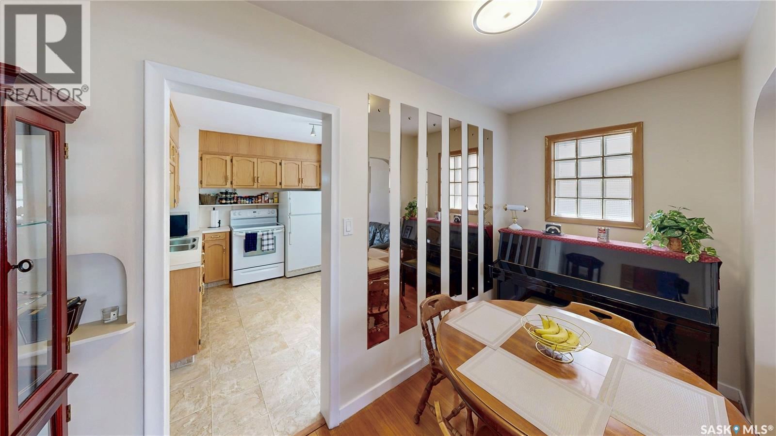 2711 Montreal Crescent, Regina, SK - Indoor