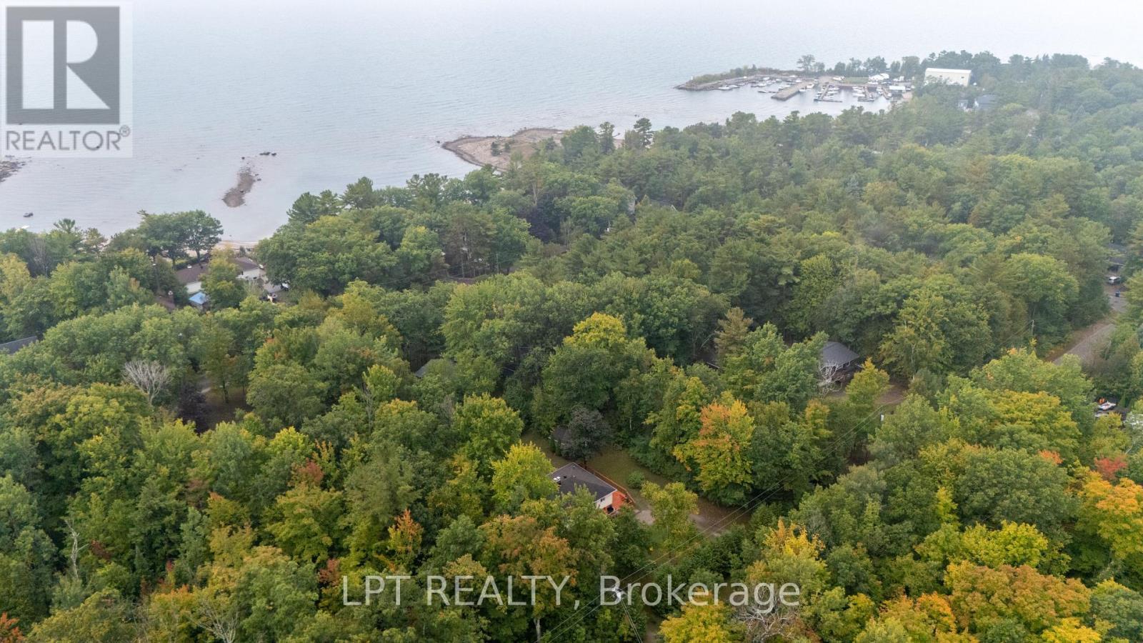 Prime Location! - 34 Staglir Drive, Tiny, ON - Outdoor With View