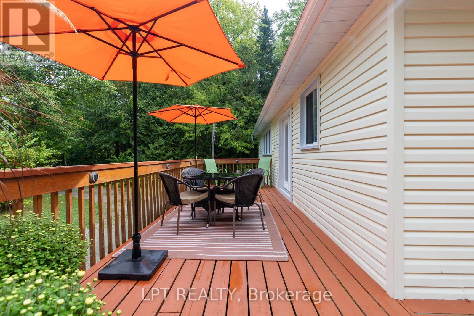 34 Staglir Drive, Tiny, ON - Outdoor With Deck Patio Veranda With Exterior