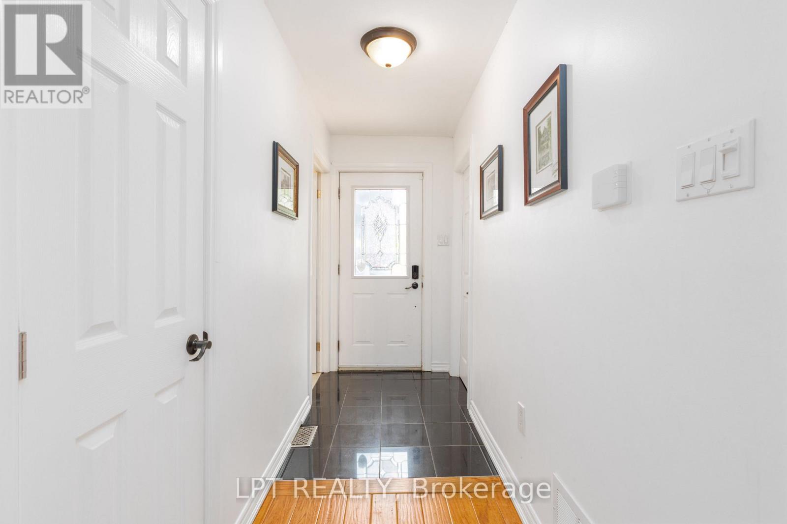 34 Staglir Drive, Tiny, ON - Indoor Photo Showing Other Room