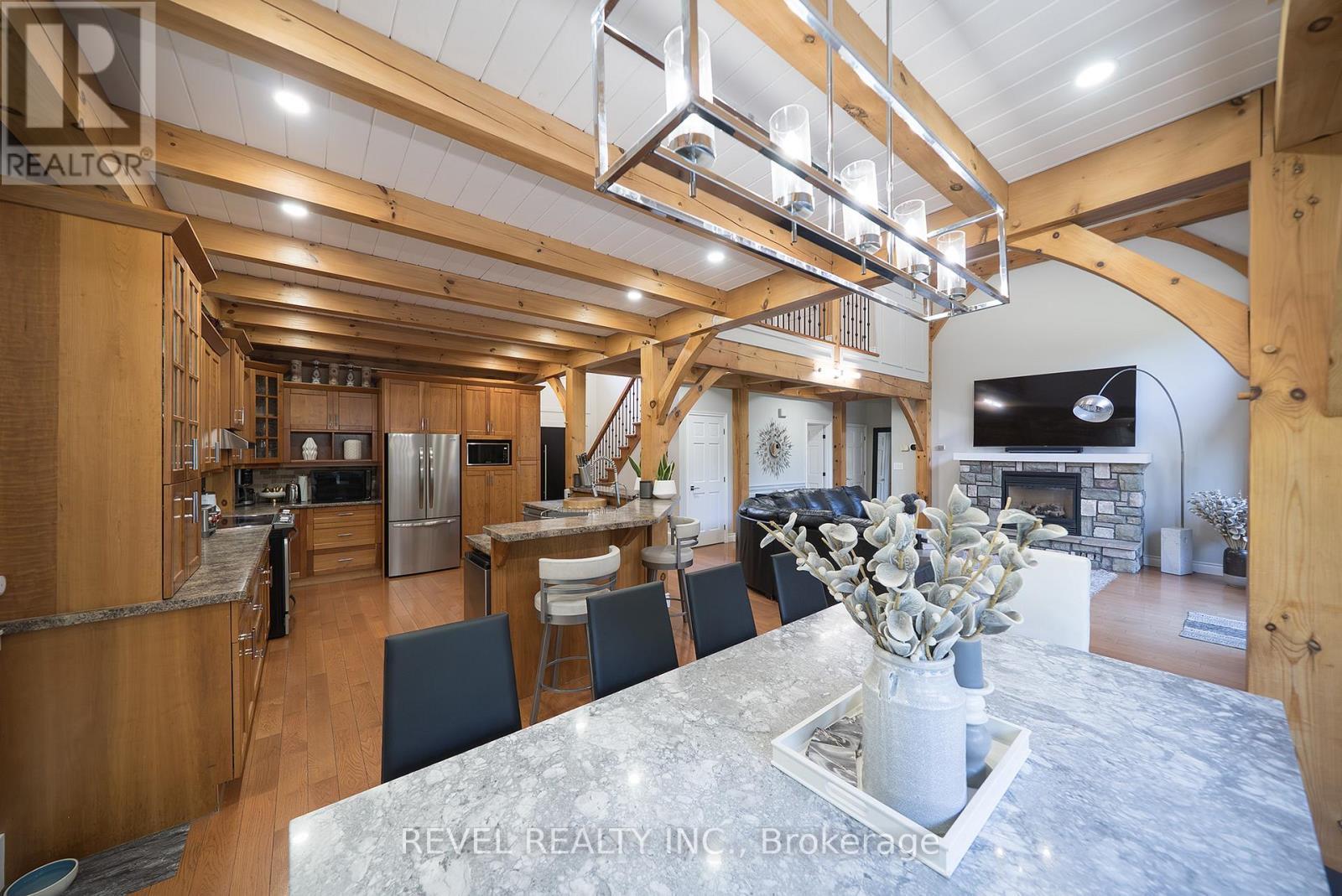 9 Michael'S Lane, Tillsonburg, ON - Indoor