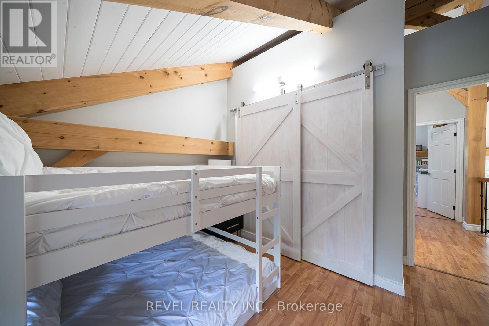 9 Michael'S Lane, Tillsonburg, ON - Indoor Photo Showing Bedroom