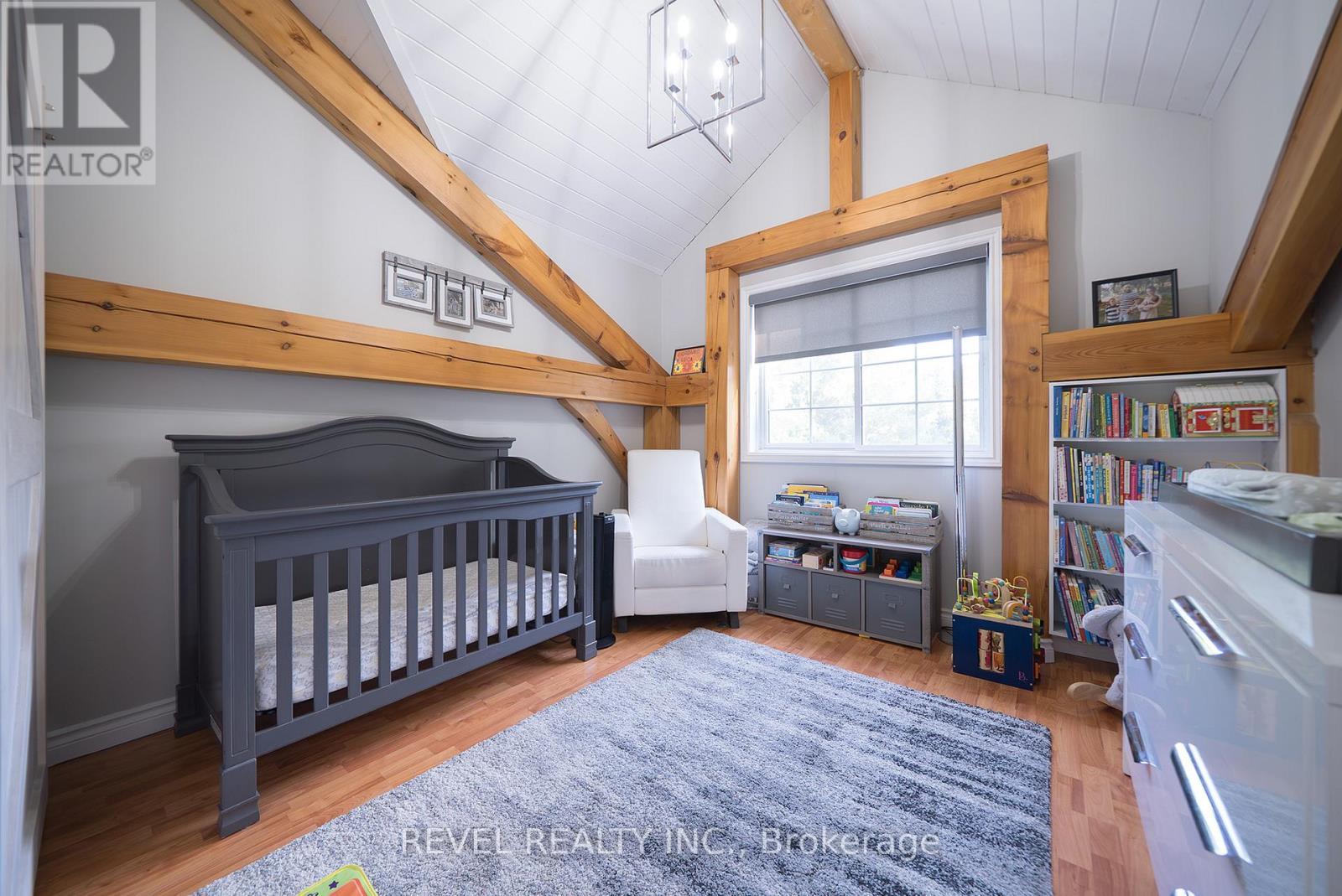 9 Michael'S Lane, Tillsonburg, ON - Indoor Photo Showing Bedroom