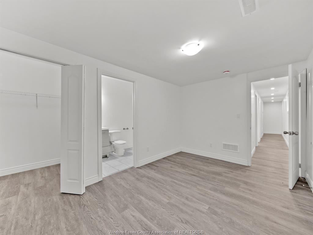 658 Caron, Windsor, ON