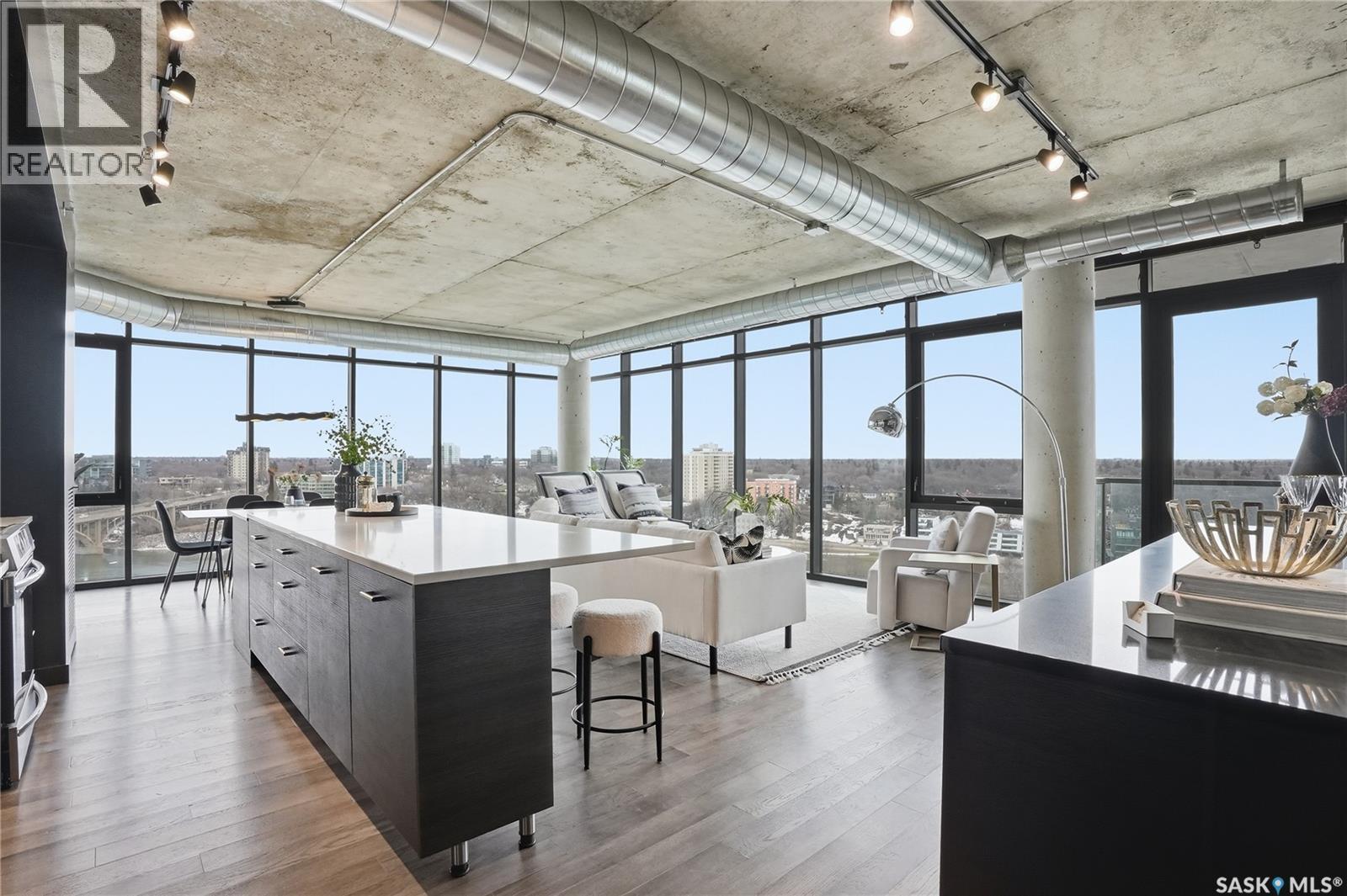 1505 490 2Nd Avenue S, Saskatoon, SK - Indoor Photo Showing Kitchen