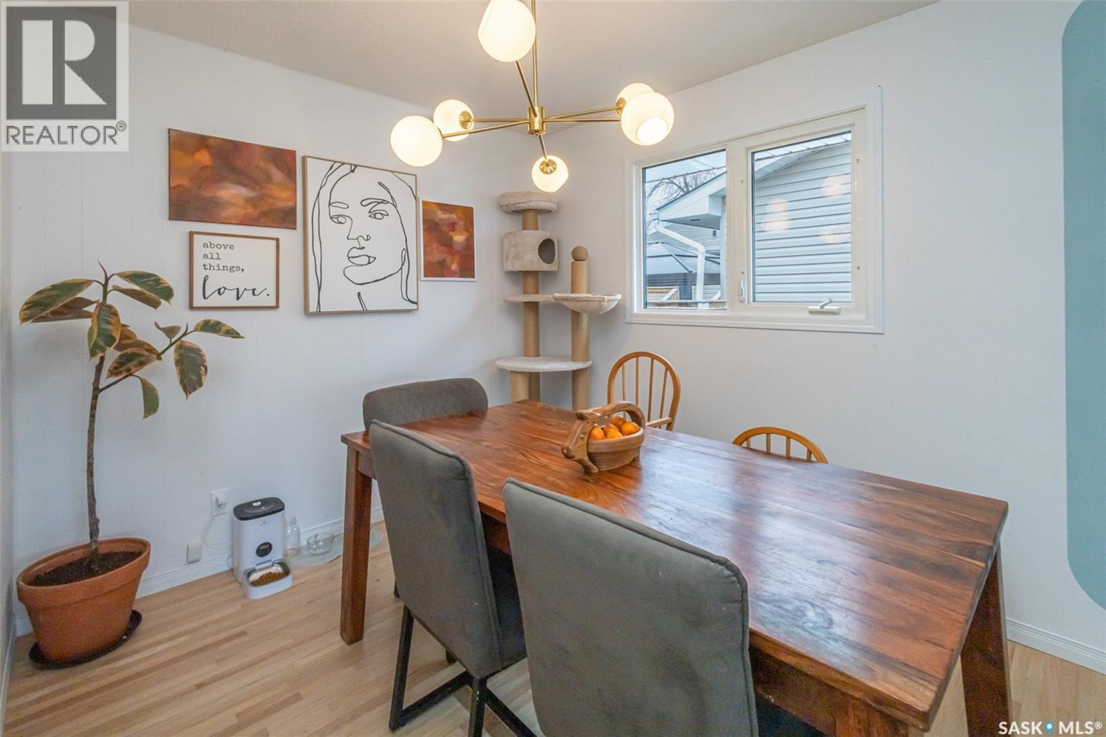 38 Morris Drive, Saskatoon, SK - Indoor Photo Showing Dining Room