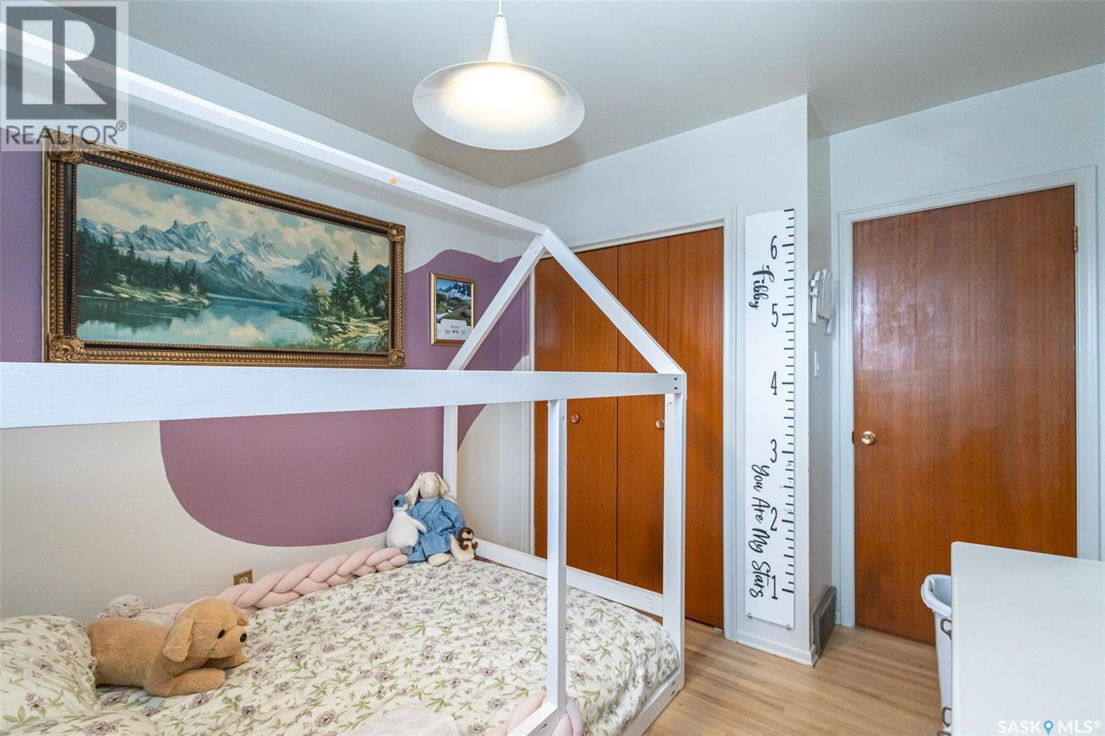 38 Morris Drive, Saskatoon, SK - Indoor Photo Showing Bedroom