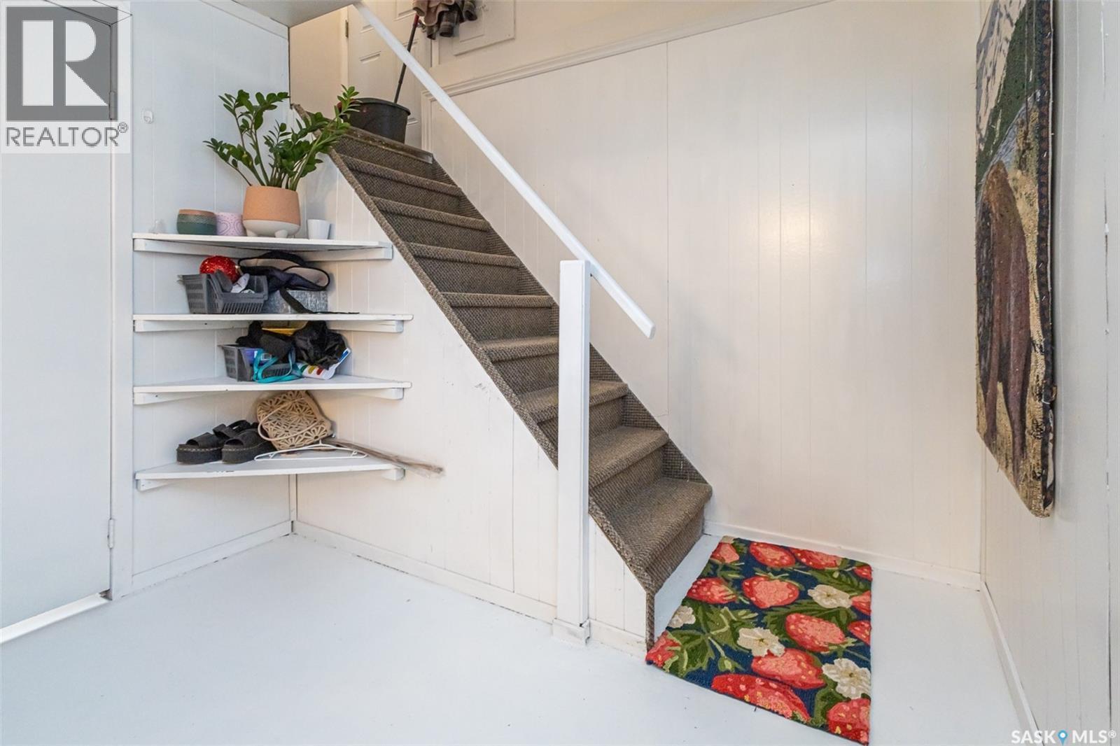 38 Morris Drive, Saskatoon, SK - Indoor Photo Showing Other Room