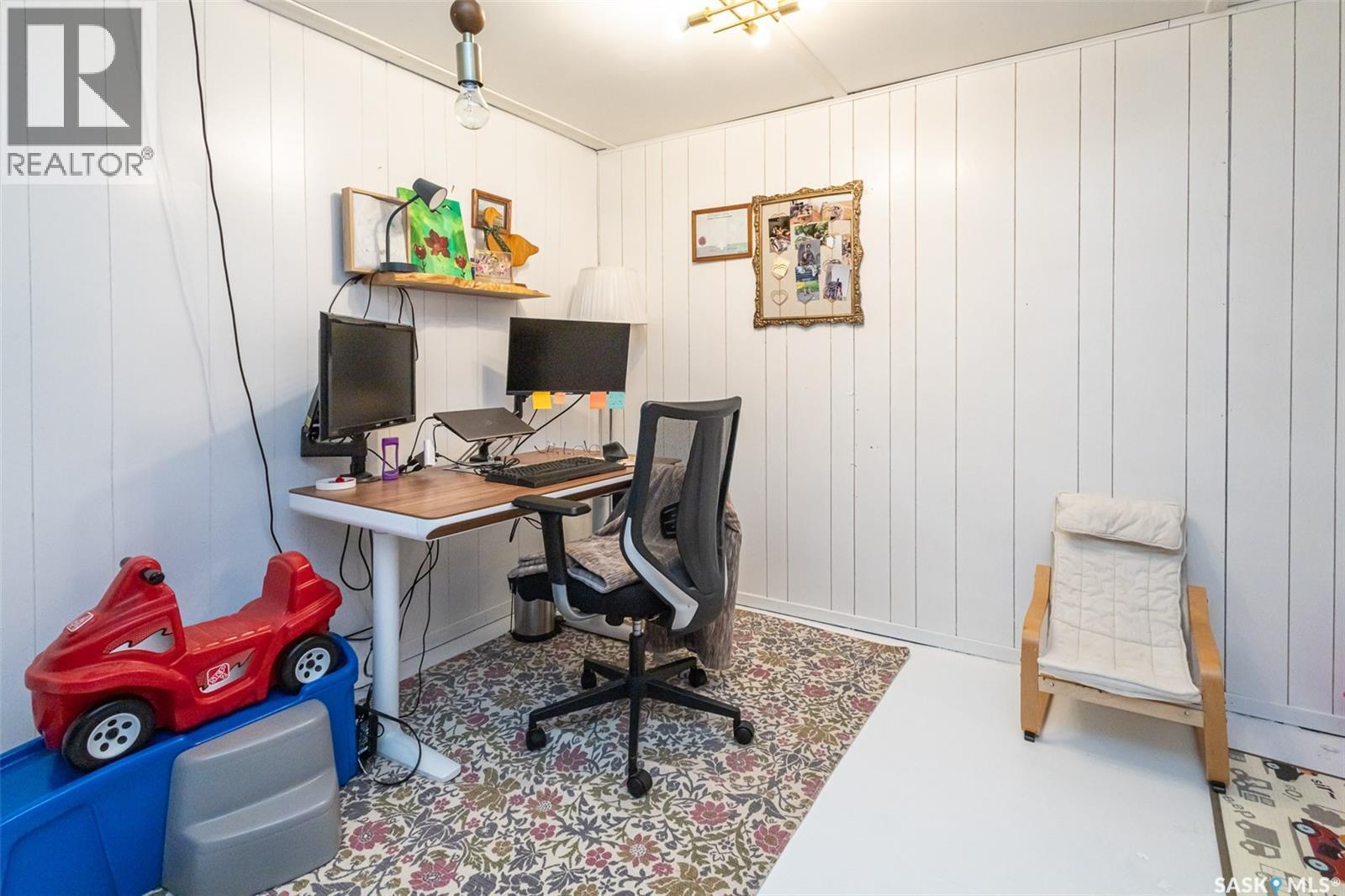 38 Morris Drive, Saskatoon, SK - Indoor Photo Showing Office