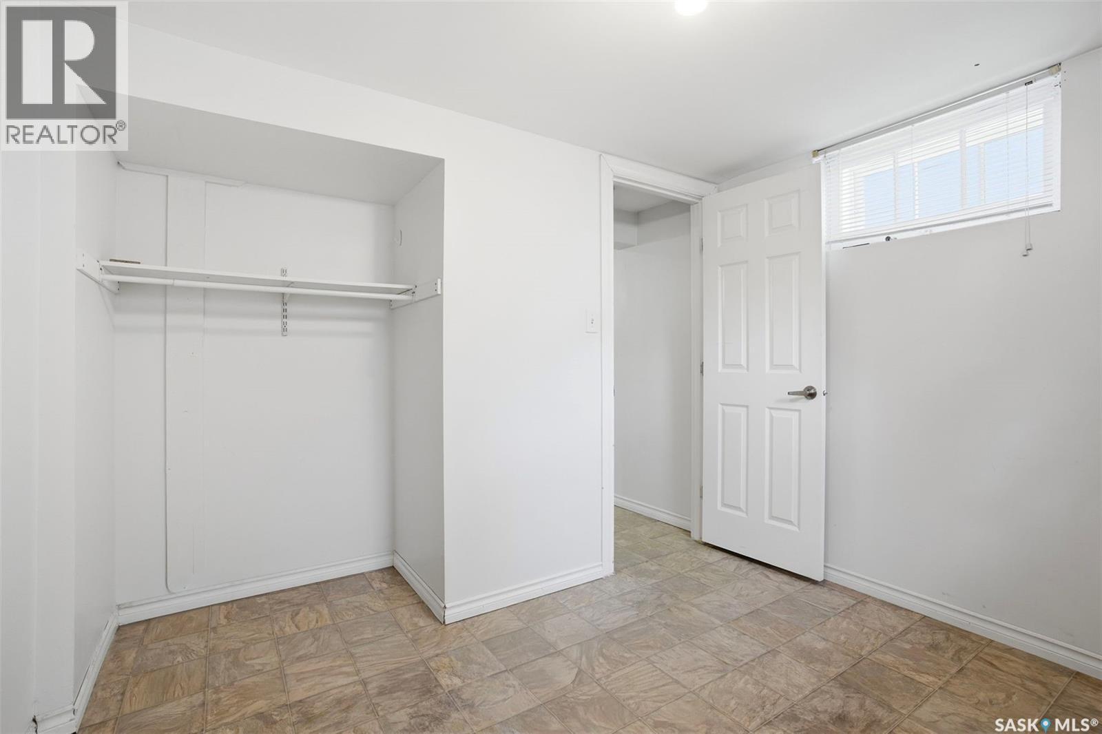 1117 Taylor Street E, Saskatoon, SK - Indoor Photo Showing Other Room