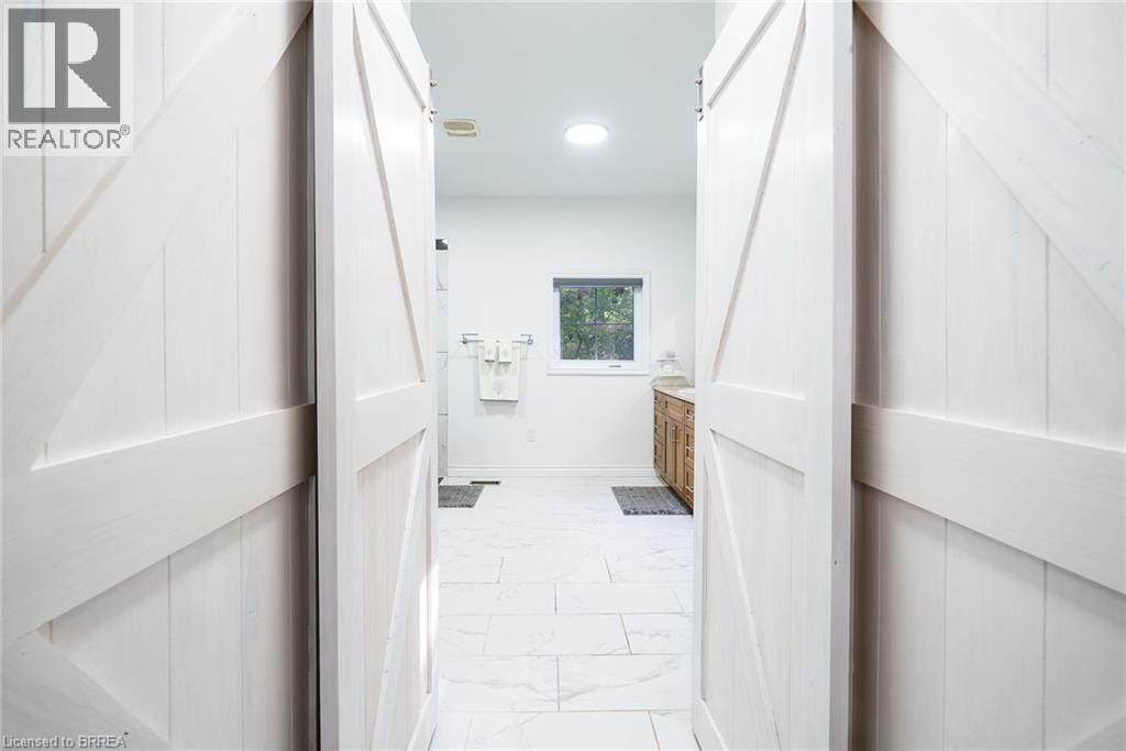 9 Michael'S Lane, Tillsonburg, ON - Indoor Photo Showing Other Room