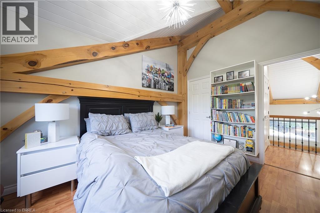 9 Michael'S Lane, Tillsonburg, ON - Indoor Photo Showing Bedroom