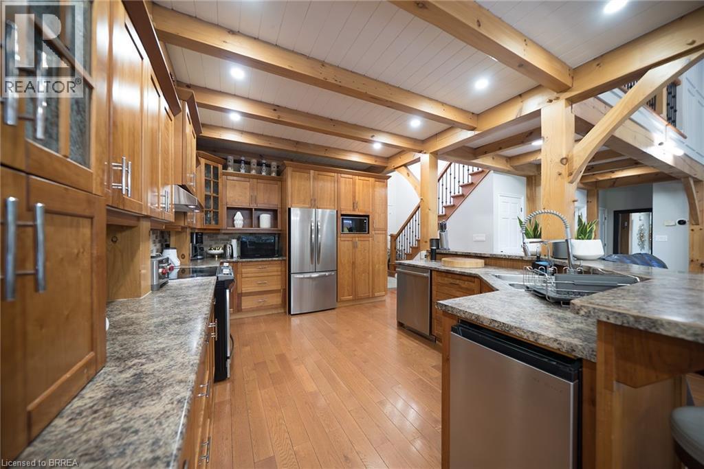 9 Michael'S Lane, Tillsonburg, ON - Indoor Photo Showing Kitchen