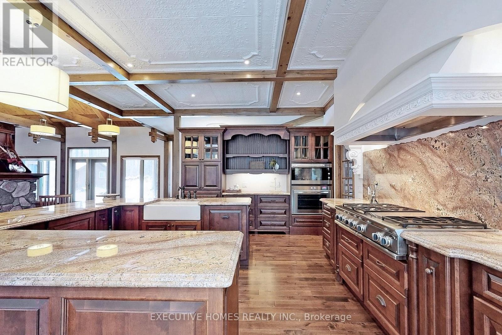 7651 Milburough Line, Milton, ON - Indoor Photo Showing Kitchen