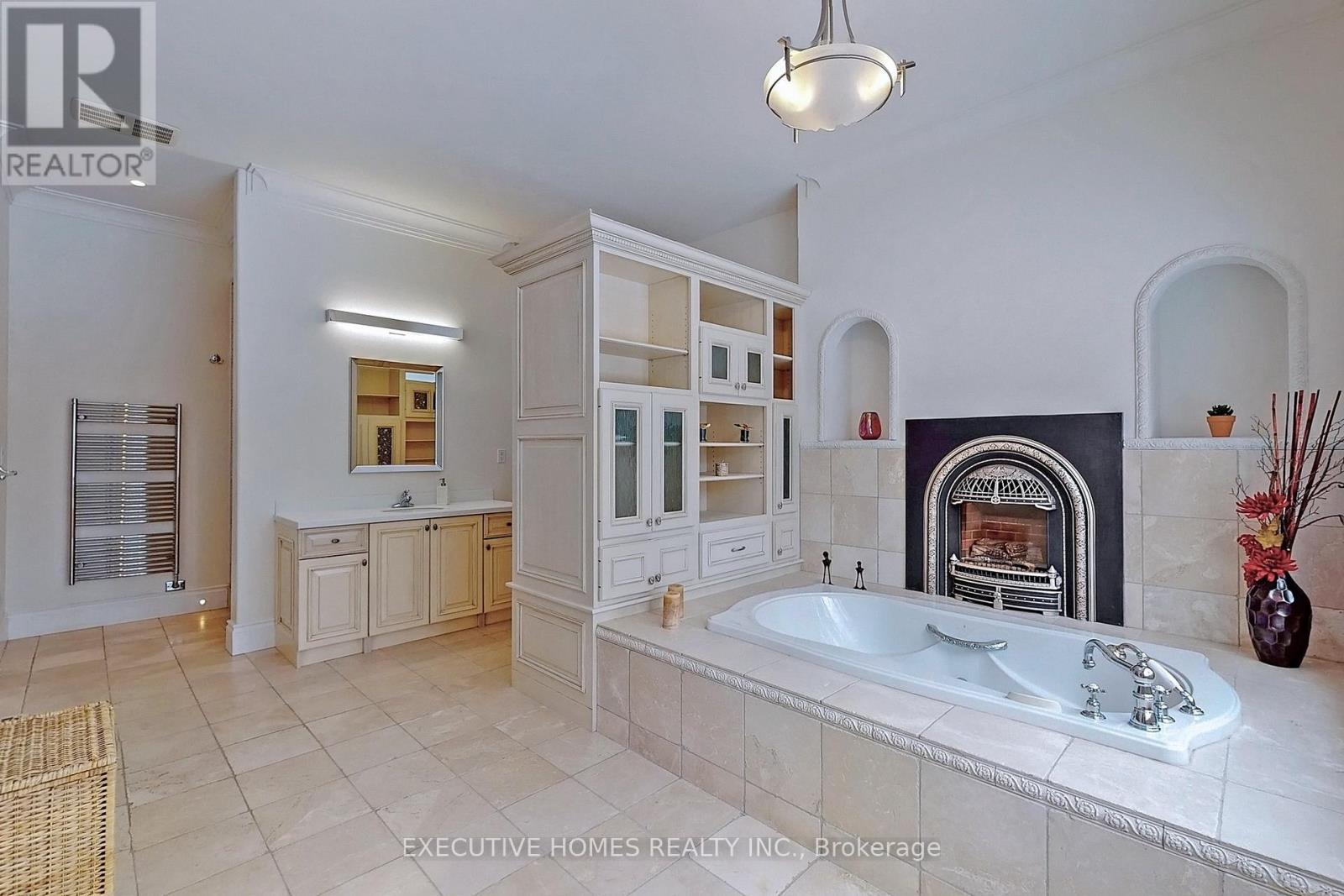 7651 Milburough Line, Milton, ON - Indoor Photo Showing Bathroom