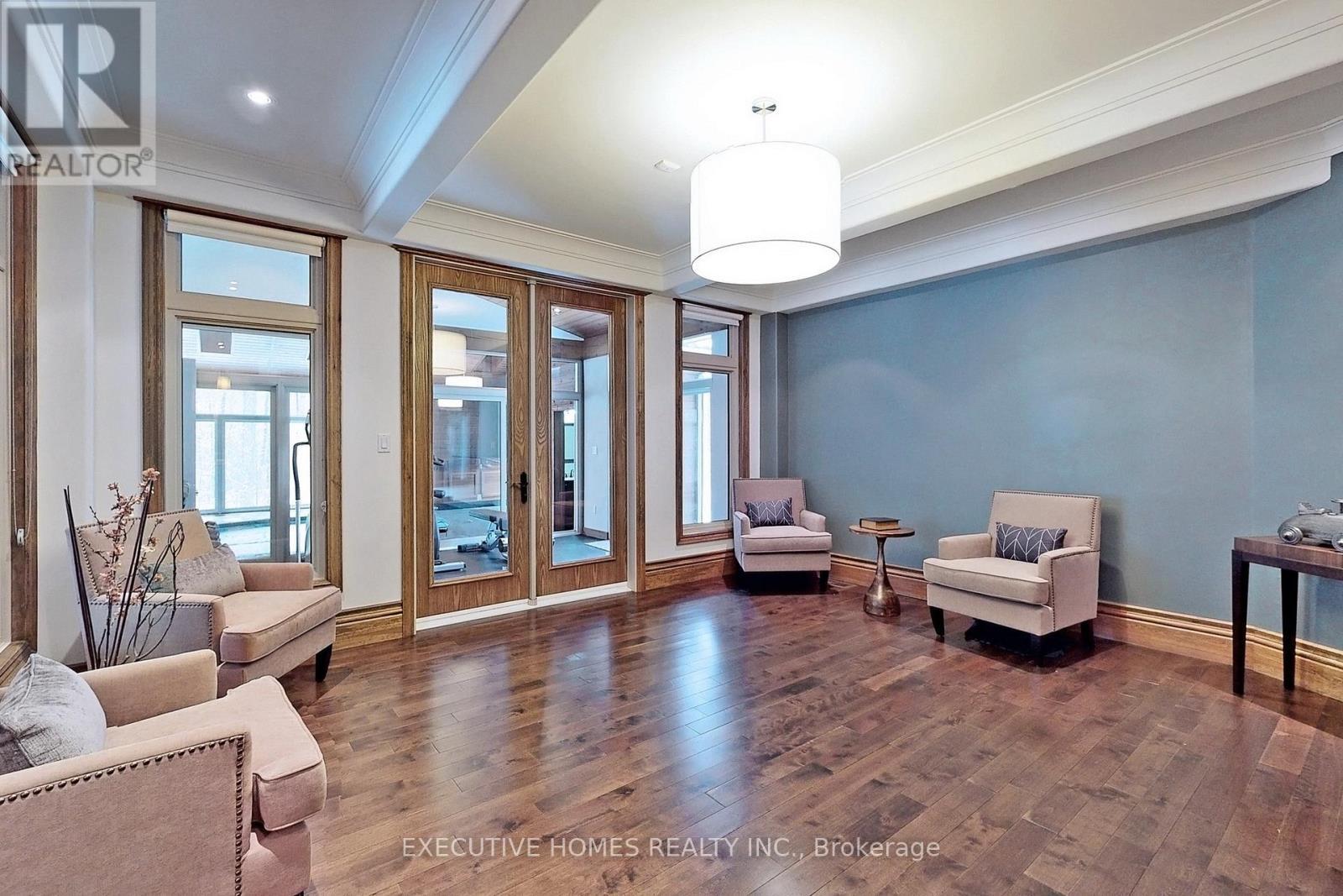7651 Milburough Line, Milton, ON - Indoor