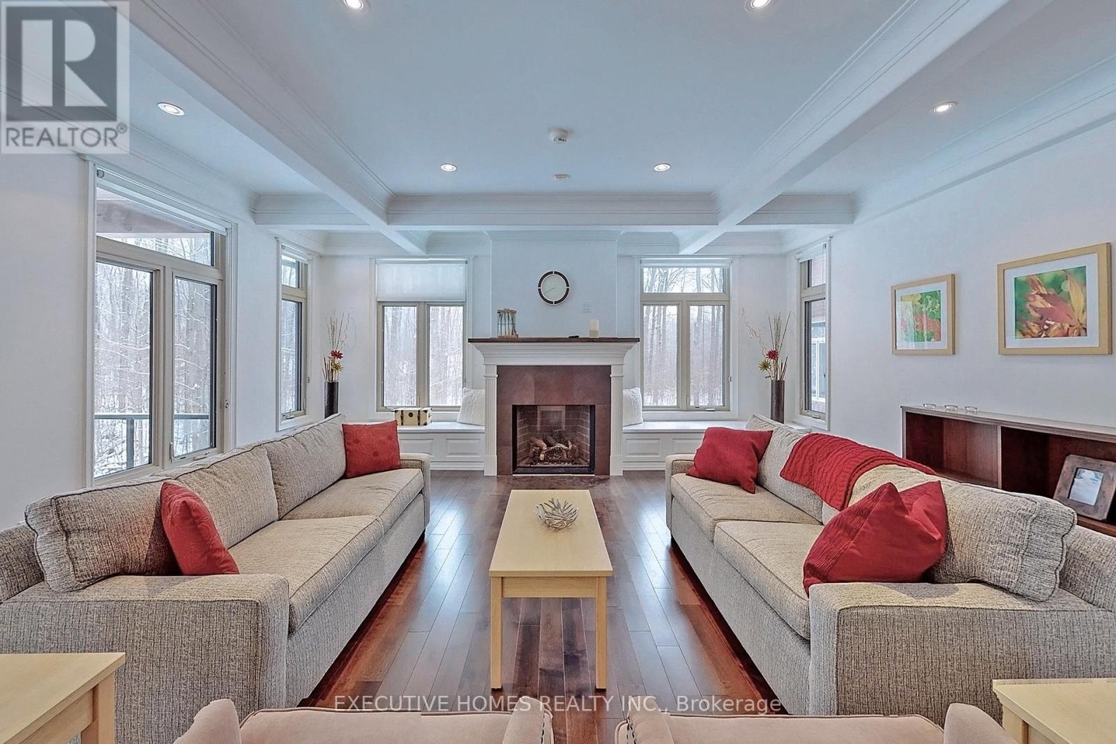 7651 Milburough Line, Milton, ON - Indoor Photo Showing Living Room With Fireplace