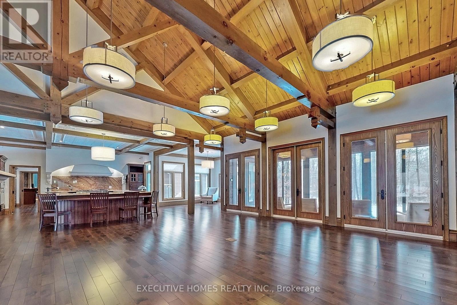 7651 Milburough Line, Milton, ON - Indoor