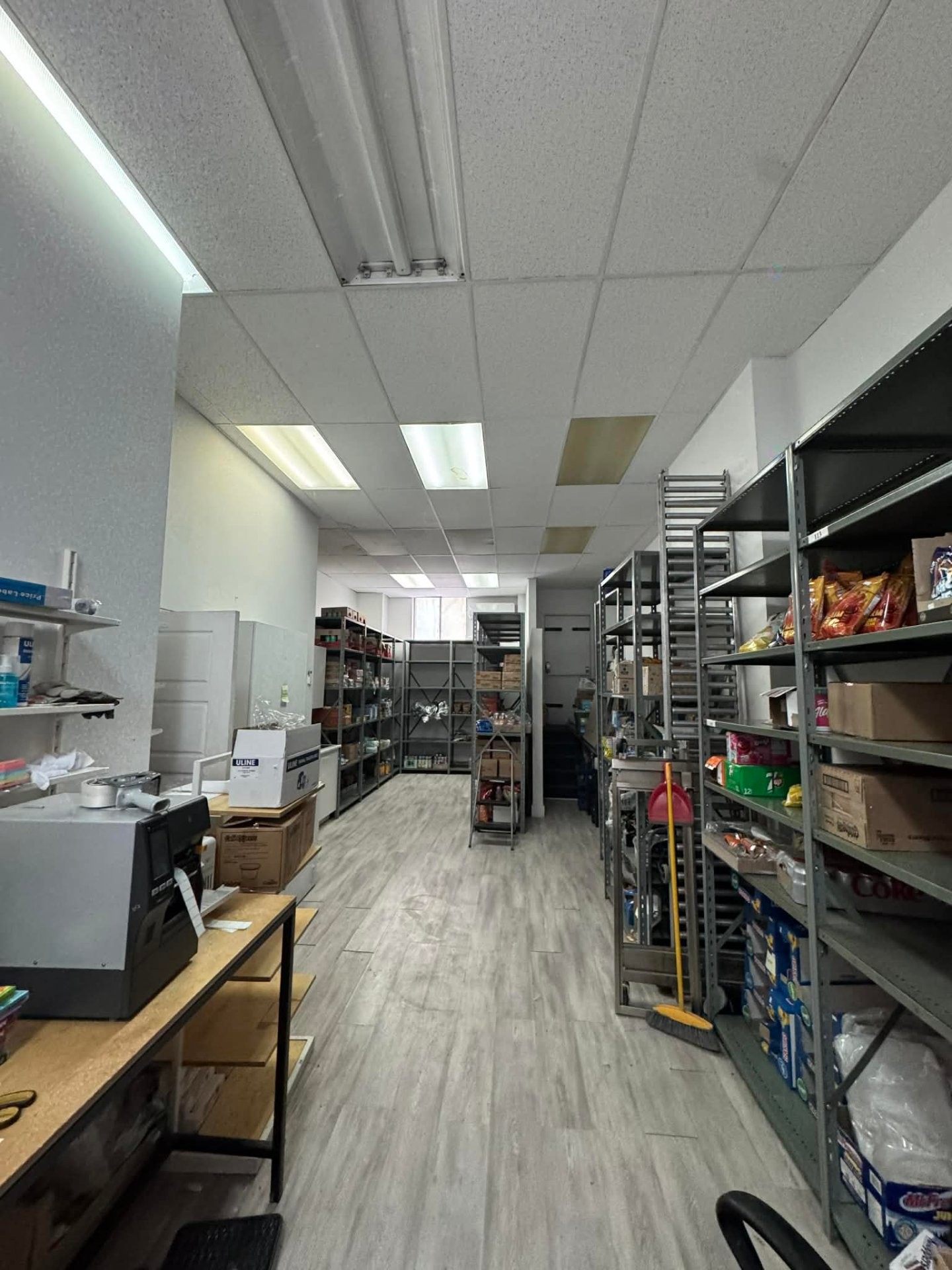 Commerce - 5026 Av. Du Parc, Montréal (Le Plateau-Mont-Royal), QC - Indoor