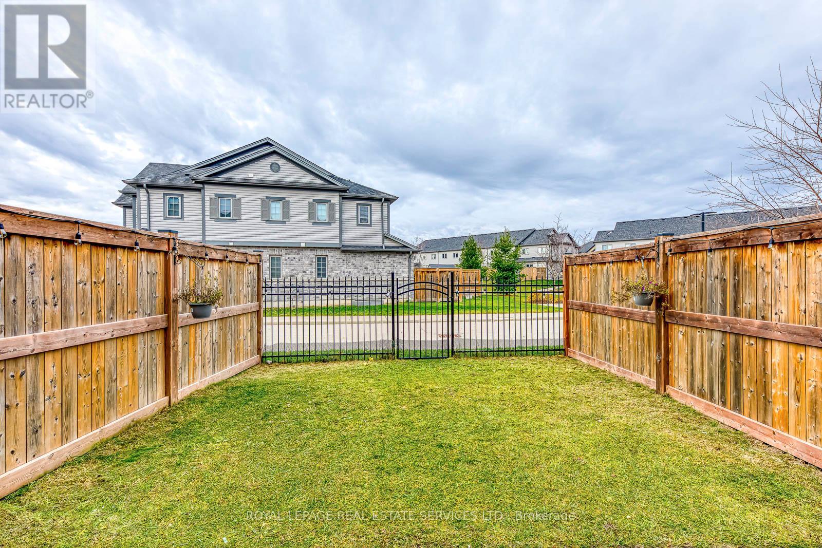 60 Netherwood Road, Kitchener, ON - Outdoor