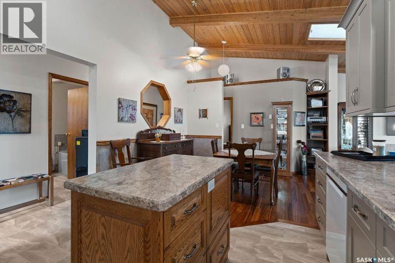70 Cactus Drive, Saskatchewan Landing, SK - Indoor Photo Showing Kitchen