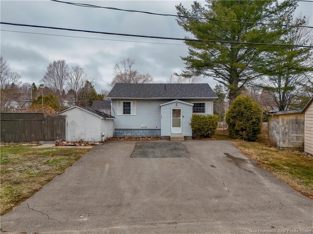 155 Pearl St, Fredericton, NB