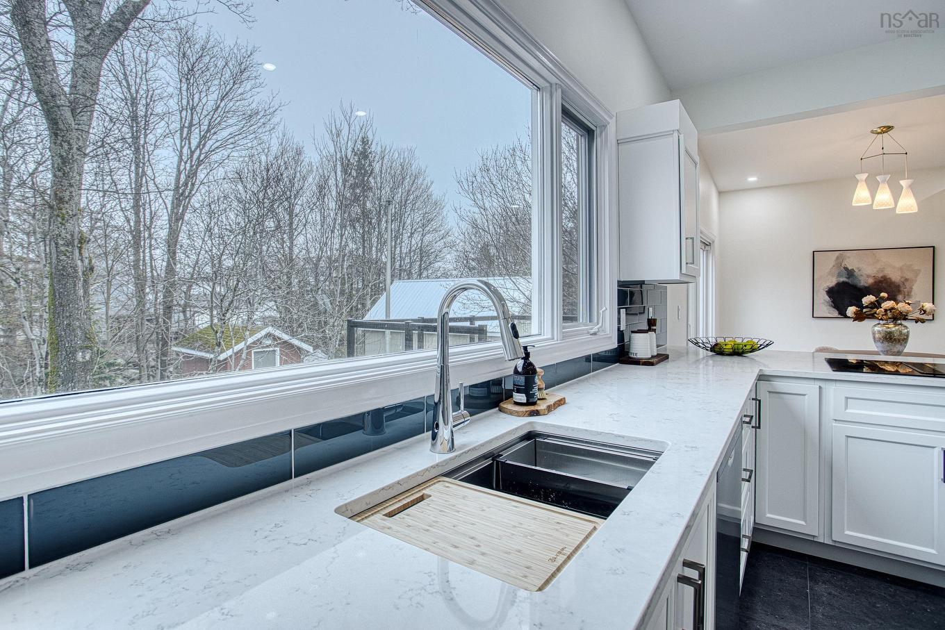 9 Crestview Drive, Halifax, NS