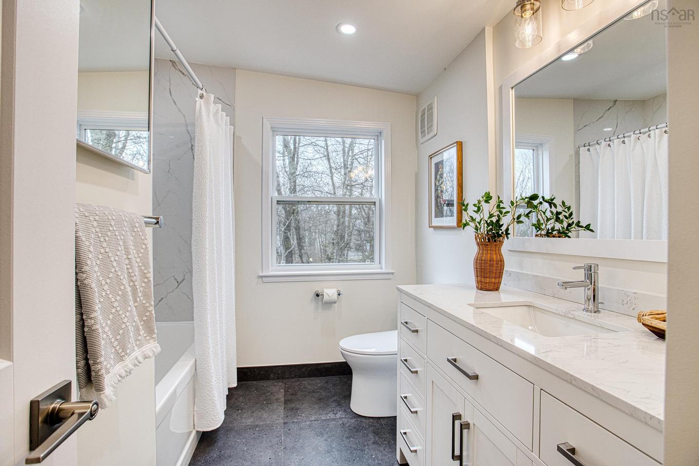 9 Crestview Drive, Halifax, NS