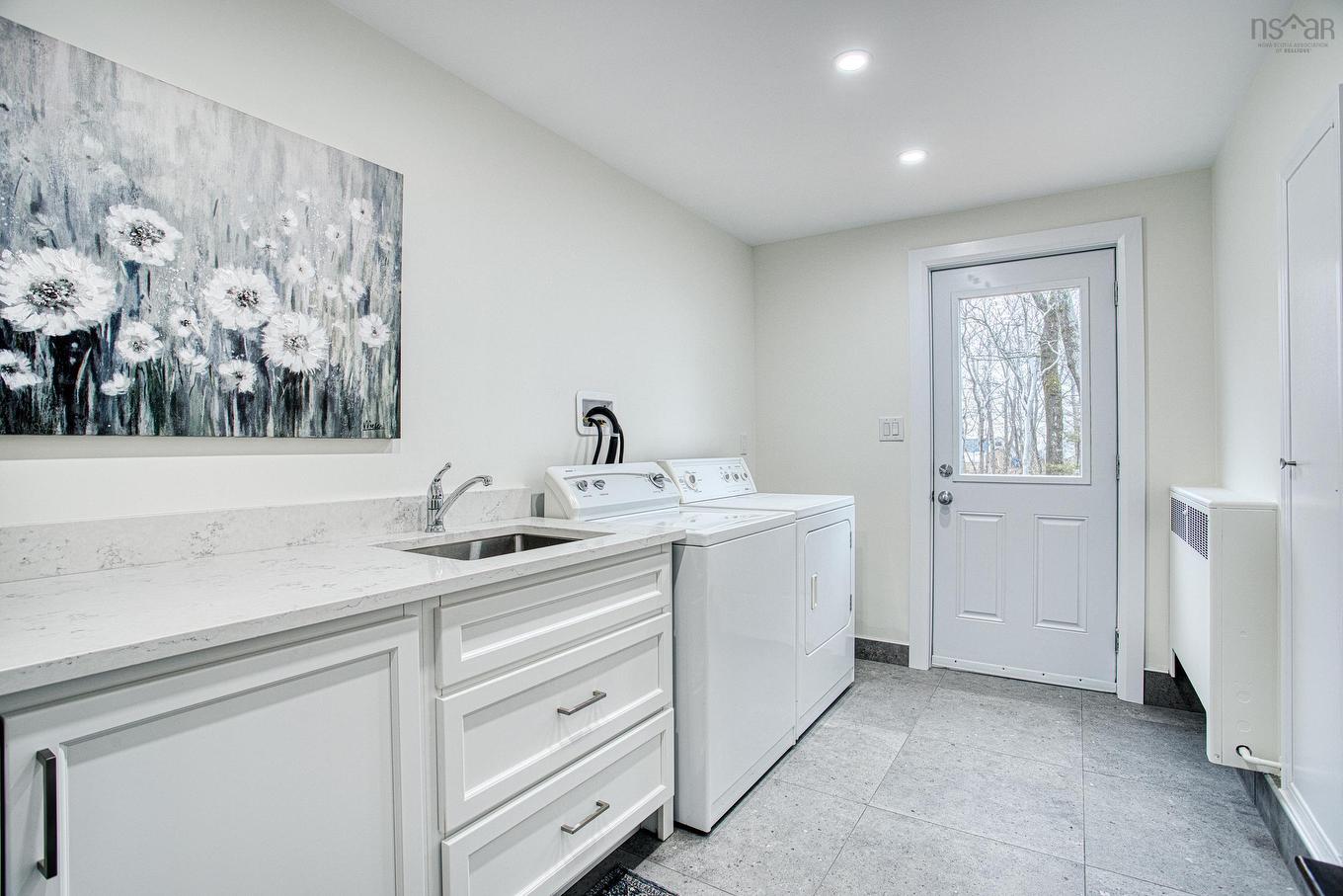 9 Crestview Drive, Halifax, NS