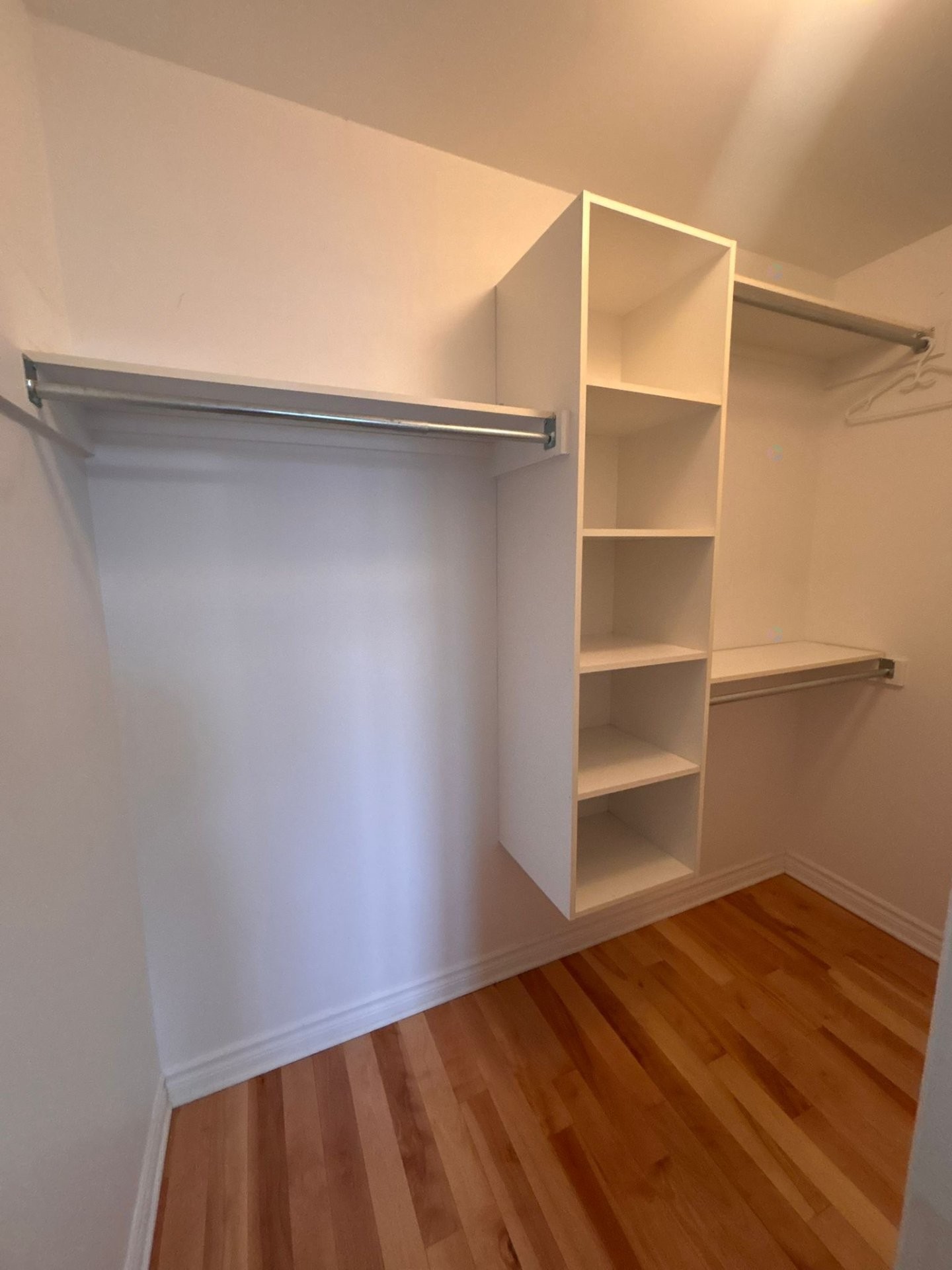 Master Bedroom - 1144 Rue St-Edouard, Longueuil (Le Vieux-Longueuil), QC - Indoor With Storage