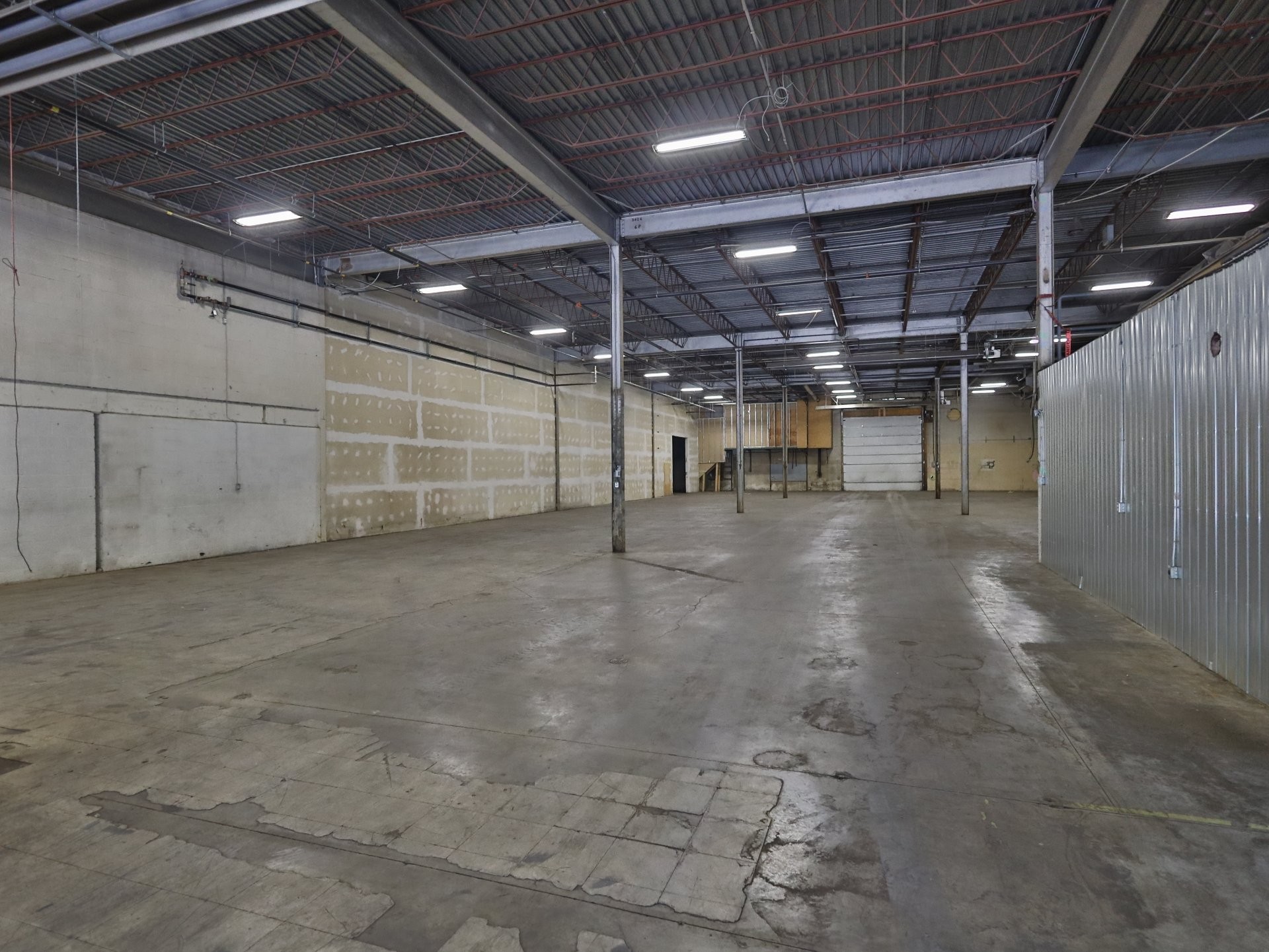 Other - 8505 Boul. Parent, Trois-Rivières, QC - Indoor Photo Showing Garage