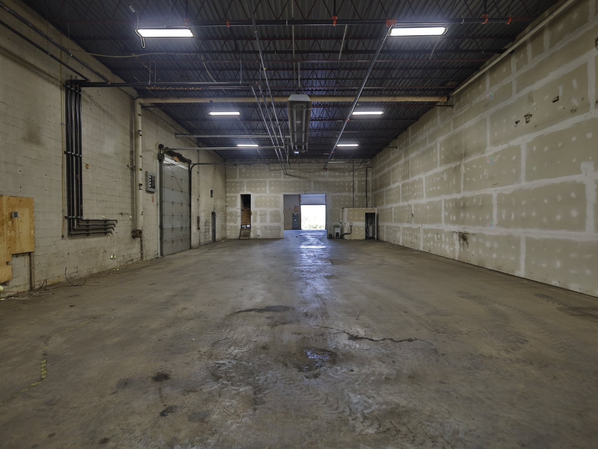 Other - 8505 Boul. Parent, Trois-Rivières, QC - Indoor Photo Showing Garage