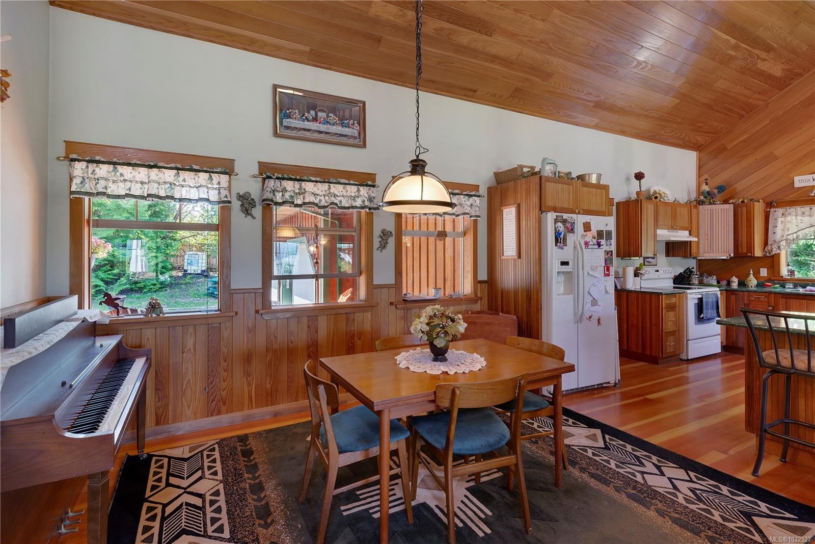 1205 Cherry Point Rd, Cobble Hill, BC