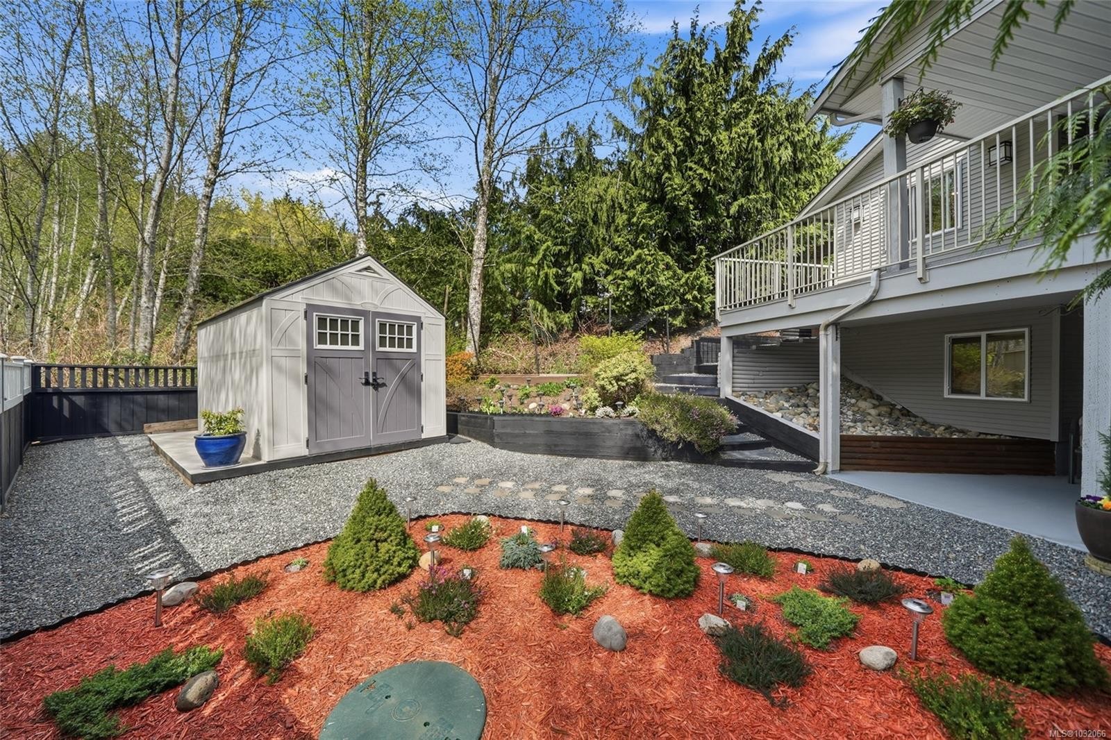 1688 Lailah'S Loop, Qualicum Beach, BC