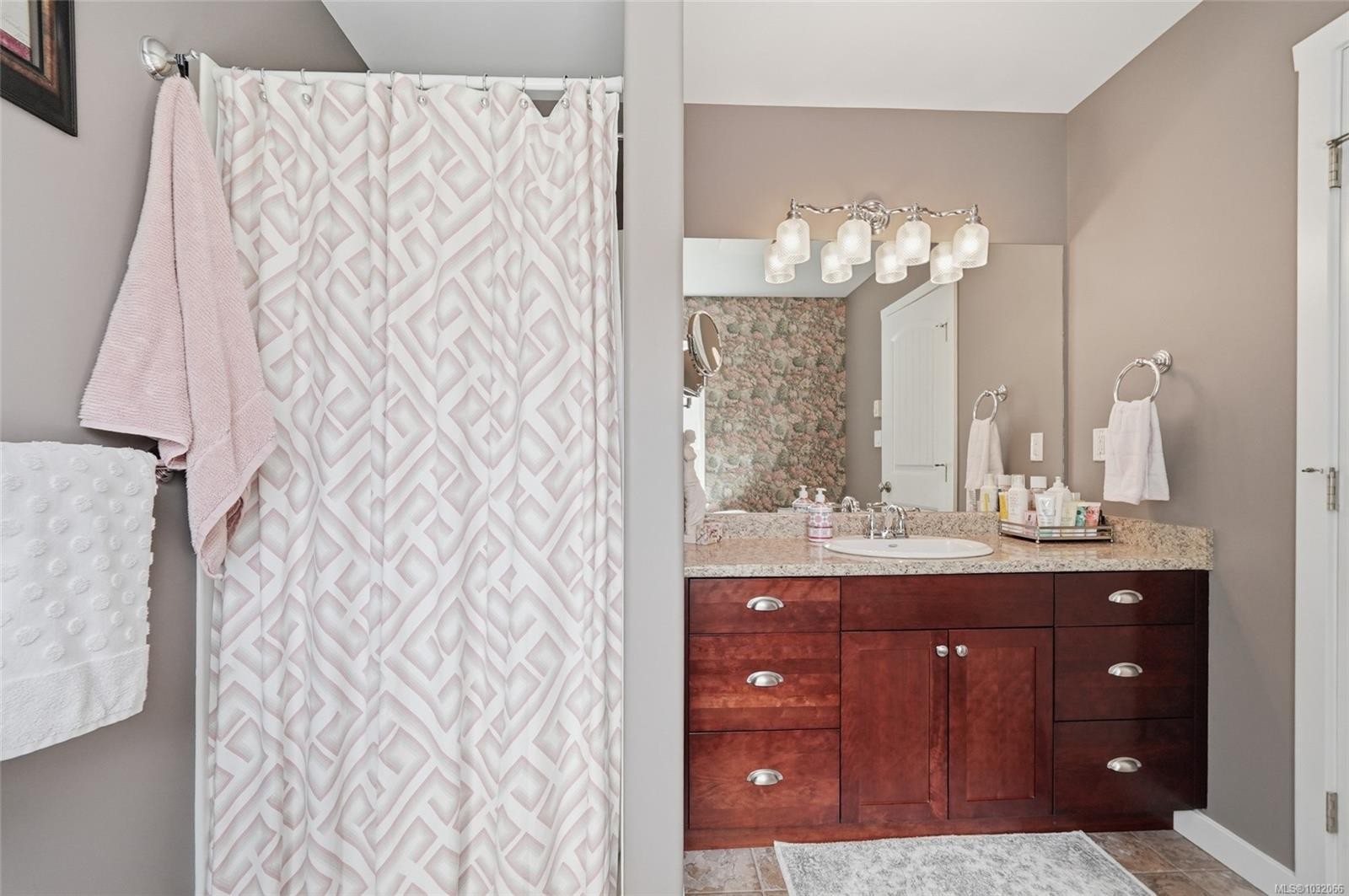 1688 Lailah'S Loop, Qualicum Beach, BC